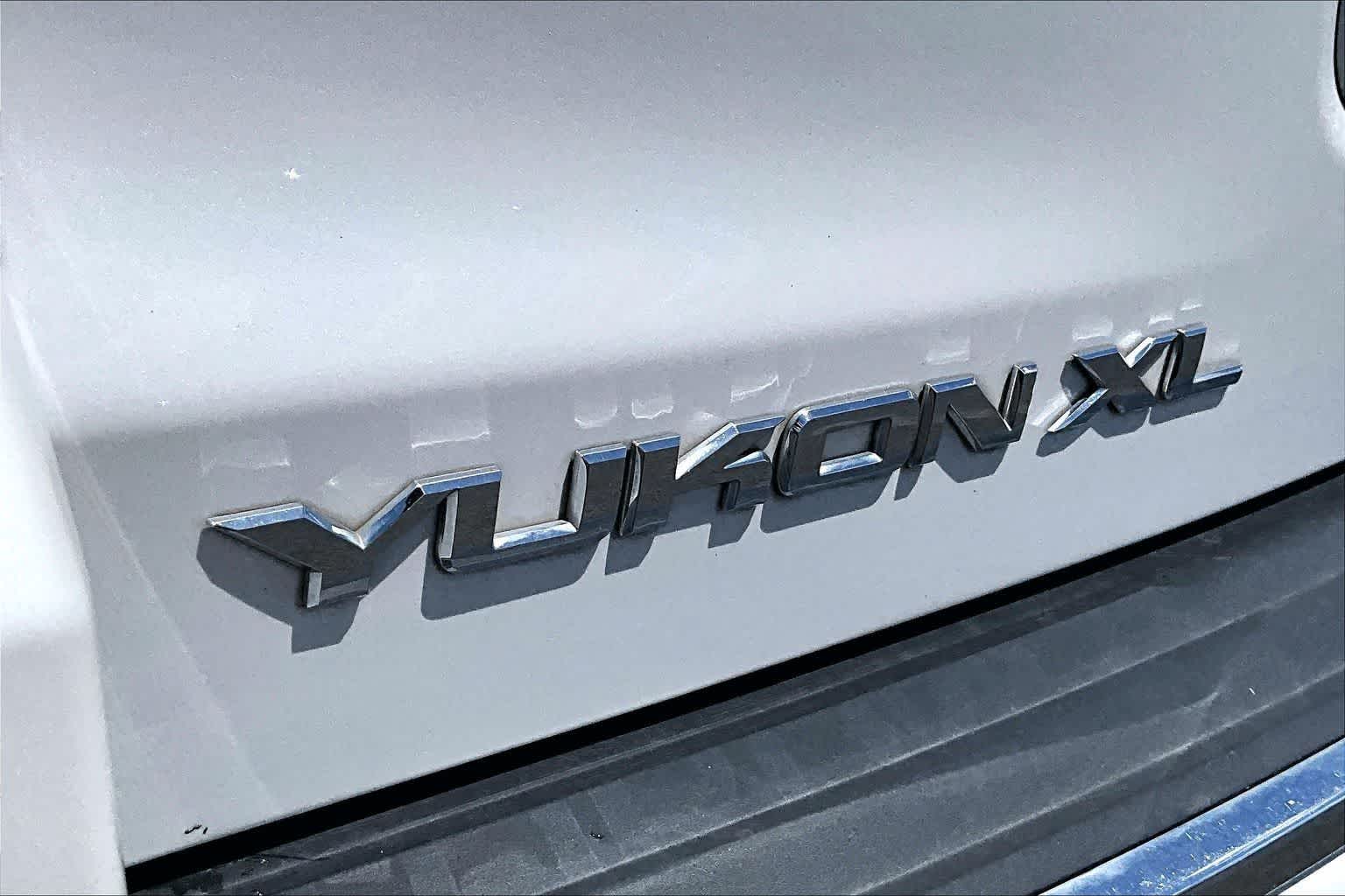 Thumbnail: 2019 GMC Yukon XL - 7