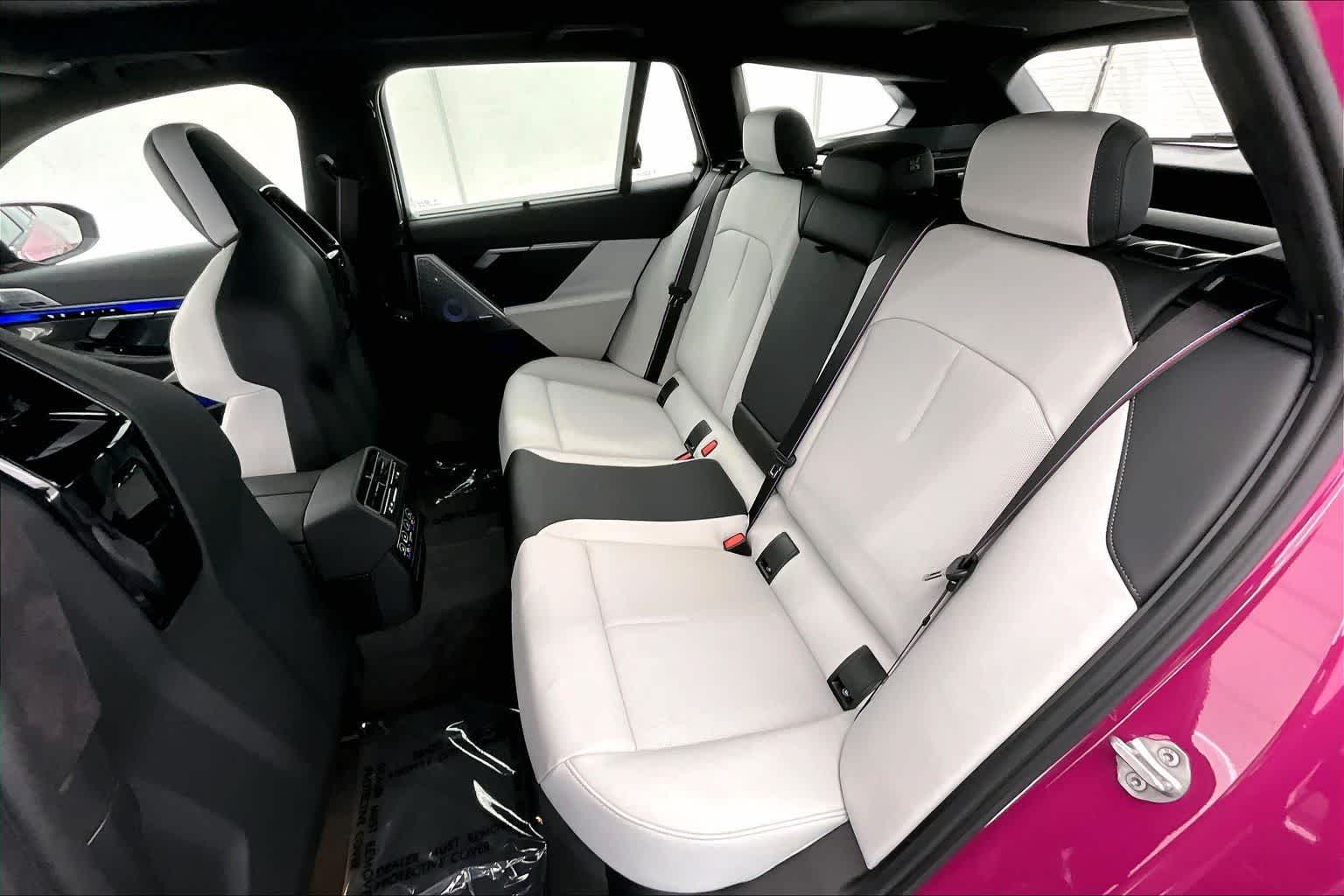 Thumbnail: 2026 BMW M5 - 13