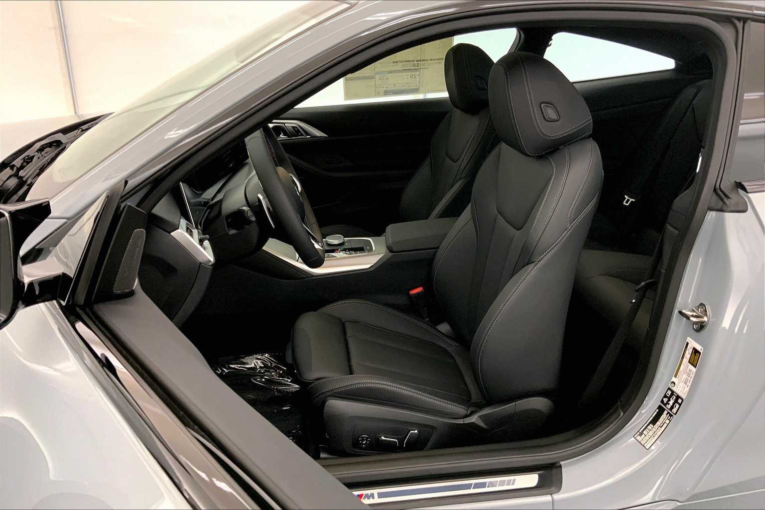 Thumbnail: 2026 BMW 4 Series - 11