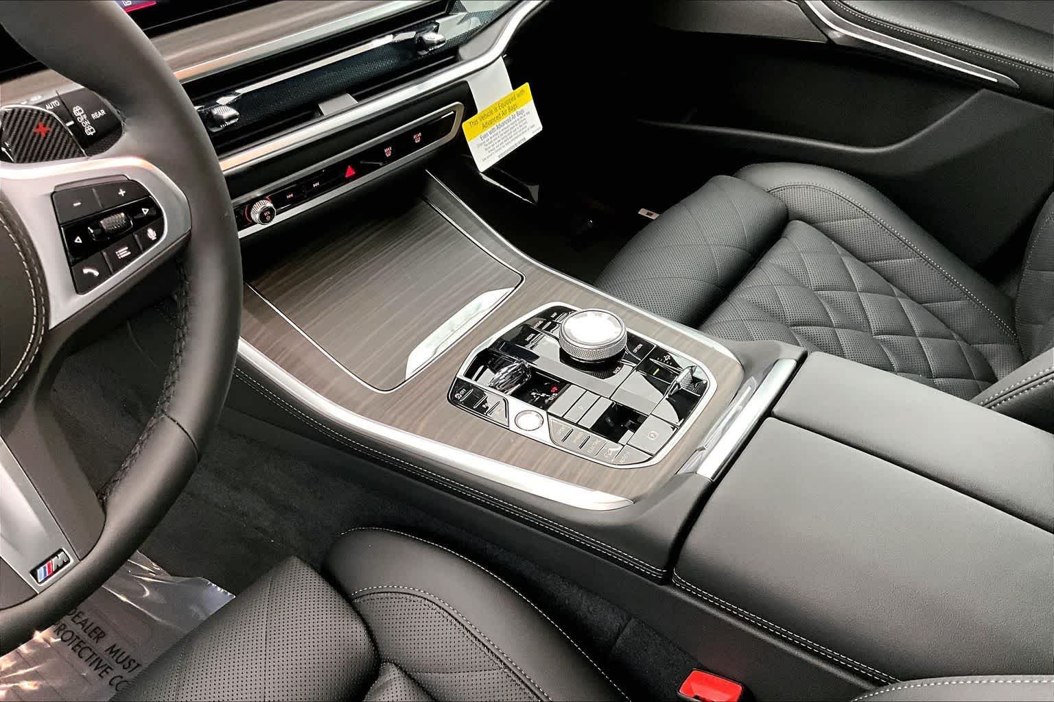 Thumbnail: 2026 BMW X5 - 17