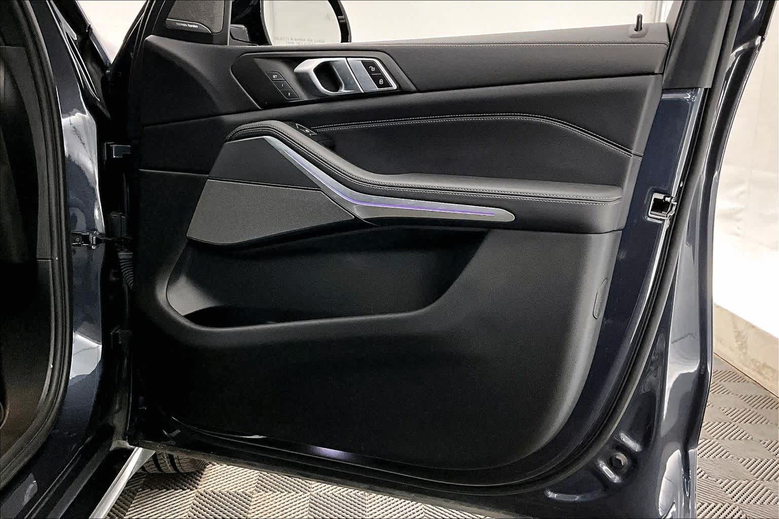 Thumbnail: 2021 BMW X5 - 28