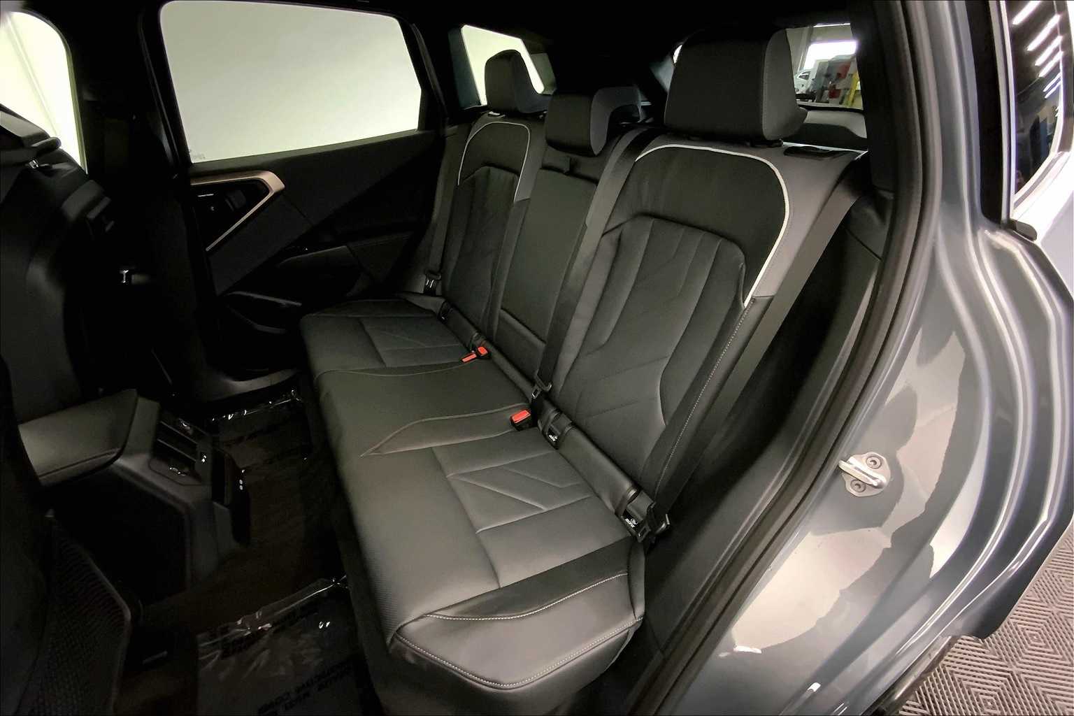 Thumbnail: 2025 BMW X3 - 13