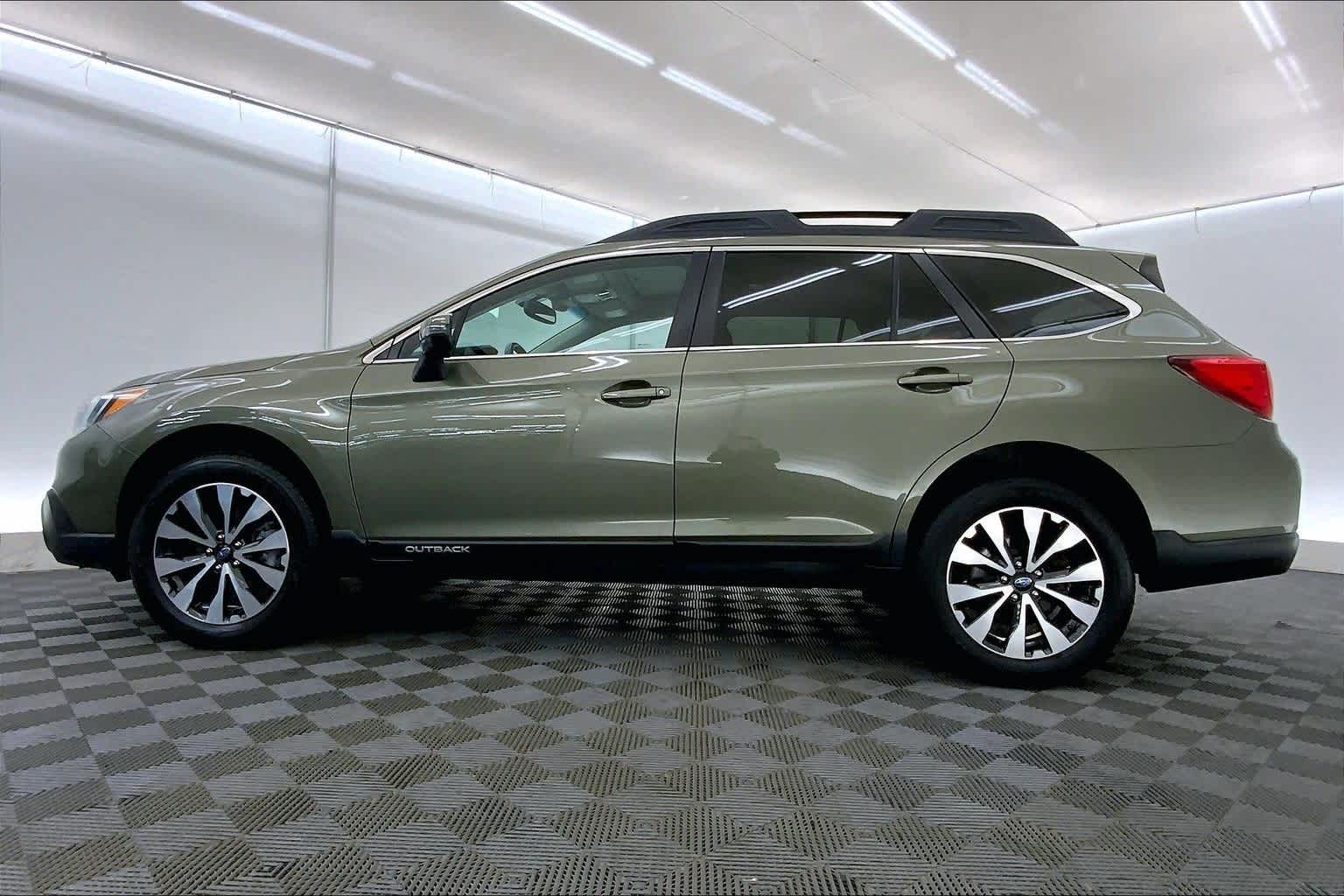 Thumbnail: 2016 Subaru Outback - 3