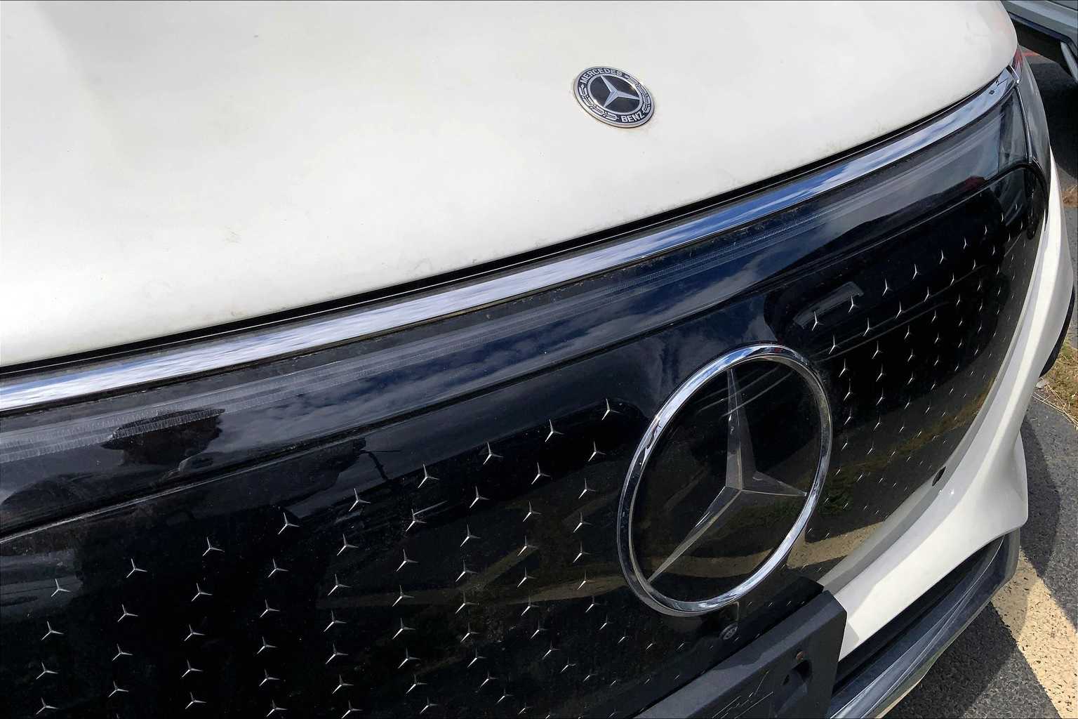 Thumbnail: 2023 Mercedes-Benz EQS - 17