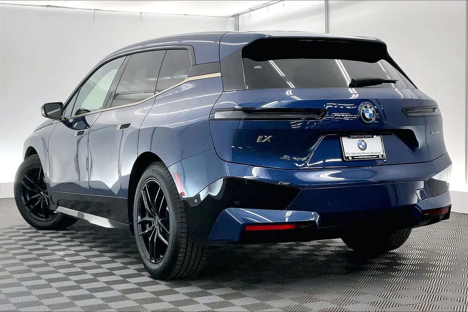 Thumbnail: 2024 BMW iX - 4