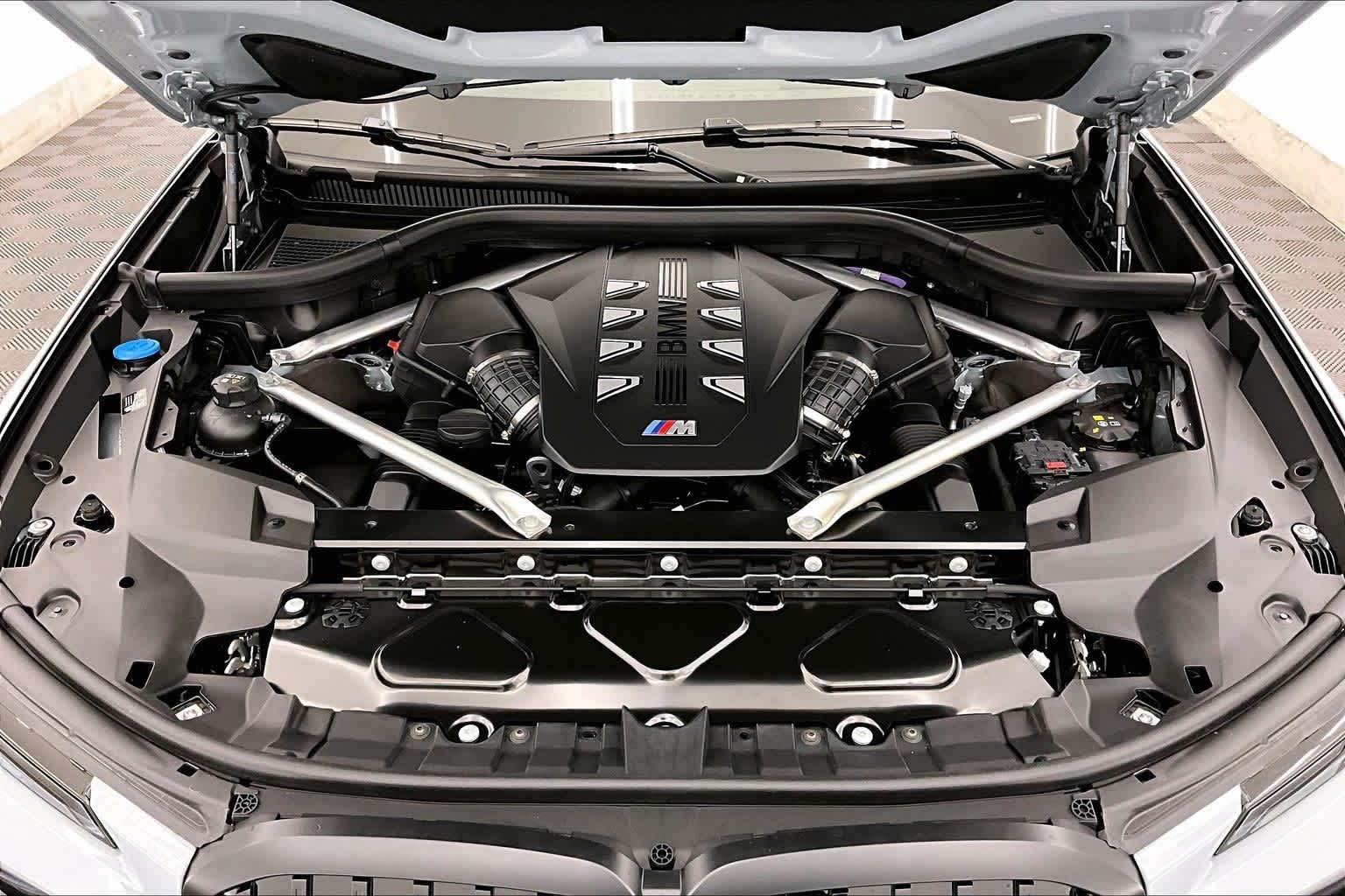 Thumbnail: 2026 BMW X7 - 9