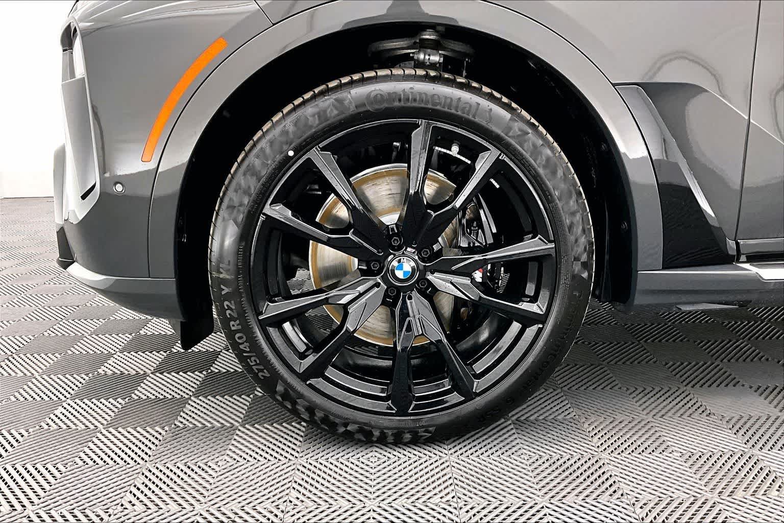 Thumbnail: 2026 BMW X7 - 8