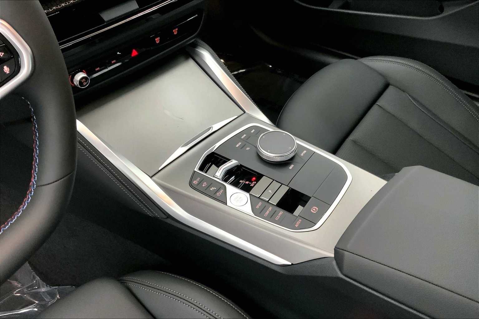 Thumbnail: 2026 BMW 4 Series - 16