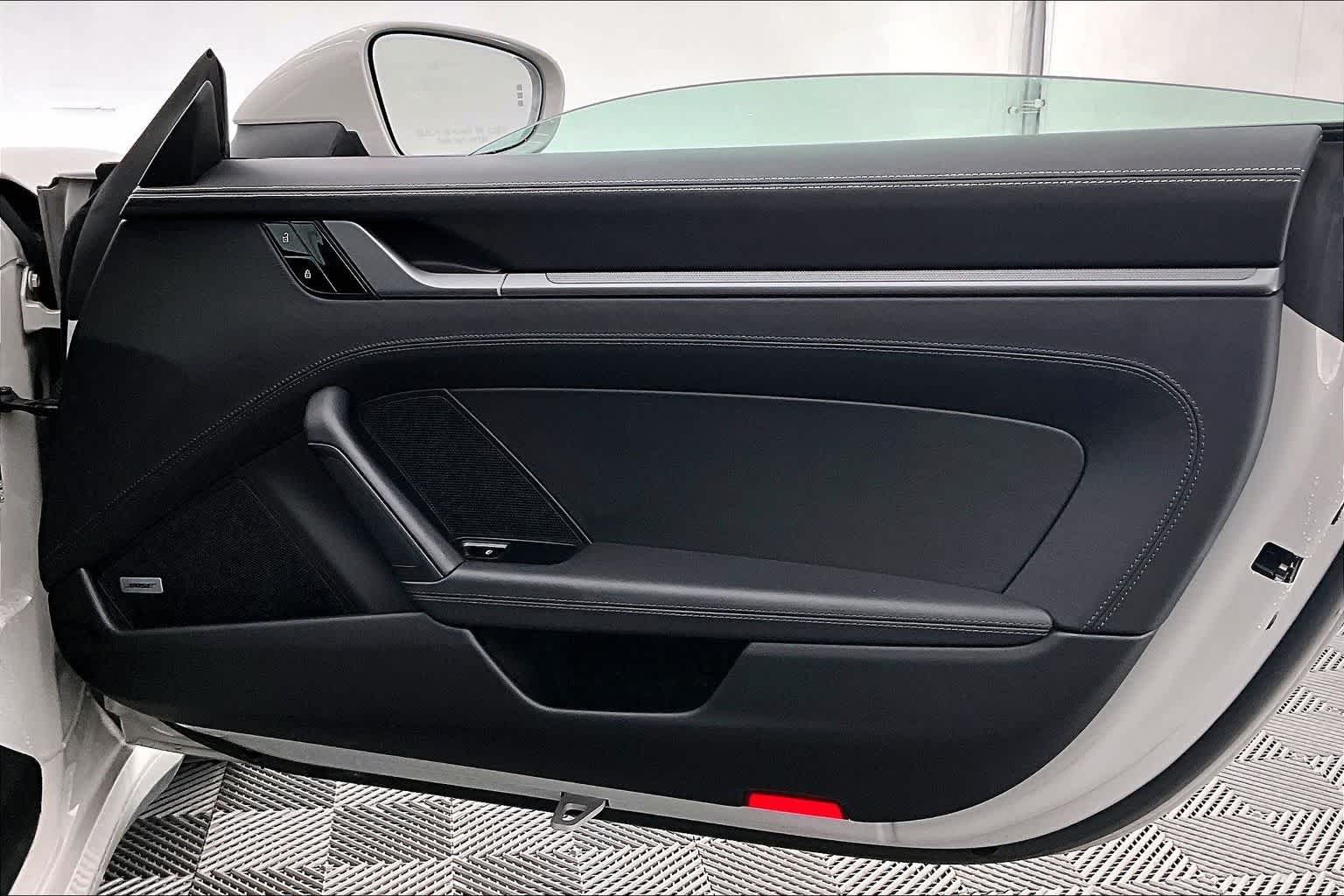 Thumbnail: 2020 Porsche 911 - 27