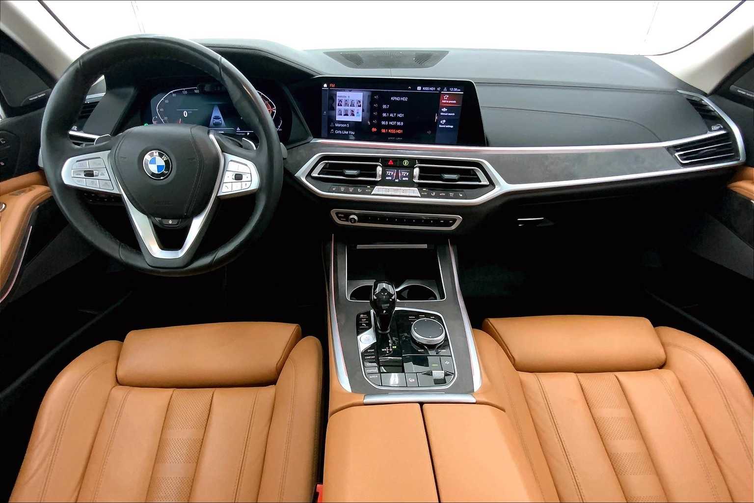 Thumbnail: 2021 BMW X7 - 10