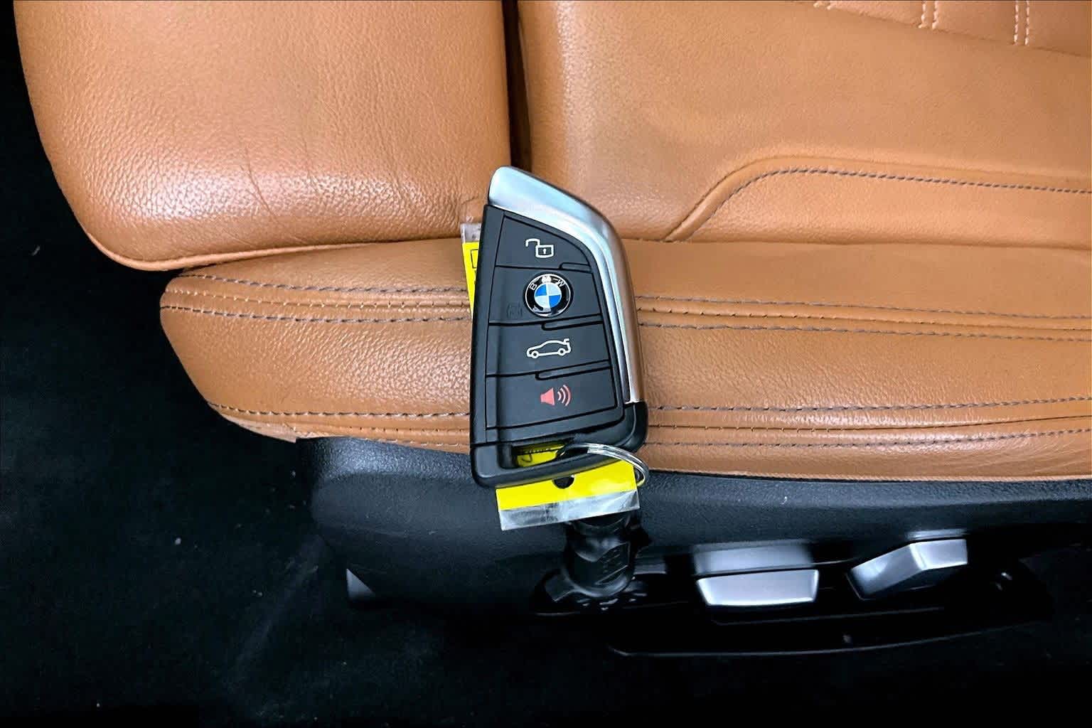 Thumbnail: 2021 BMW 3 Series - 19