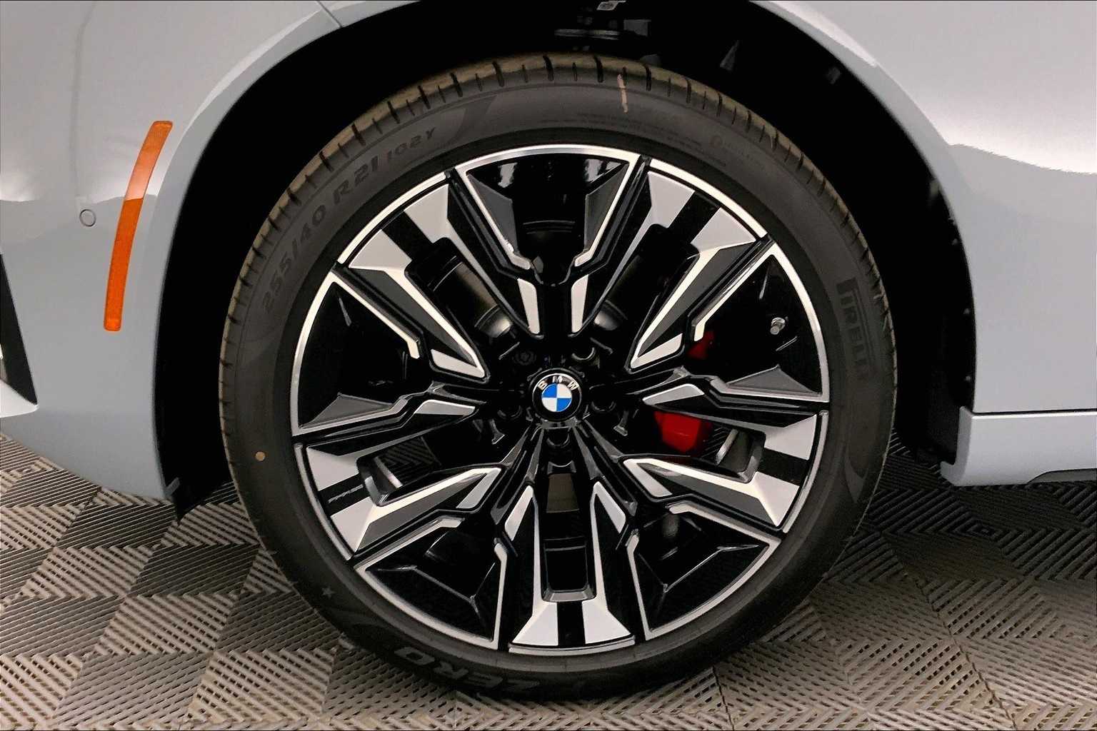 Thumbnail: 2025 BMW X3 - 8