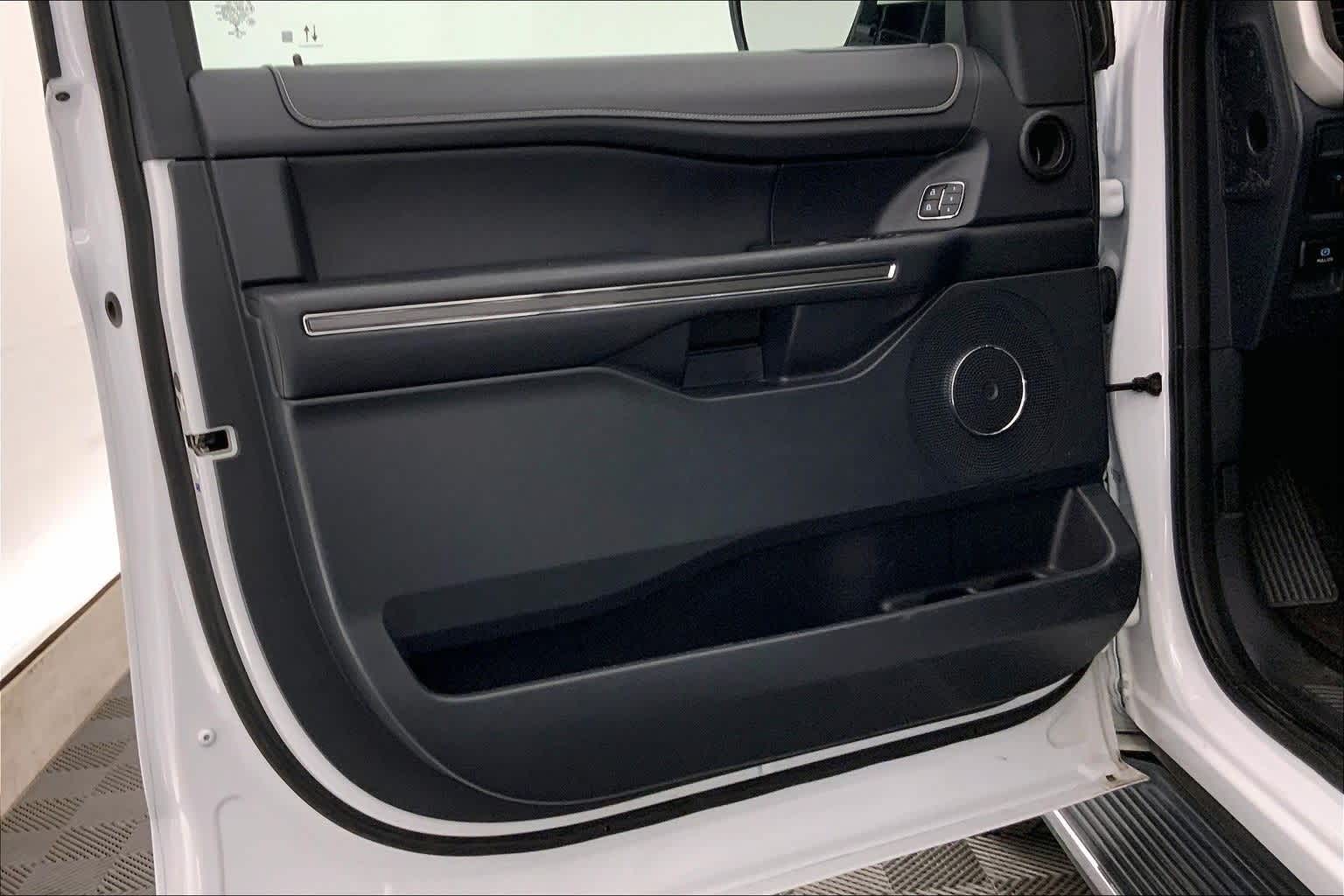 Thumbnail: 2022 Ford Expedition MAX - 27