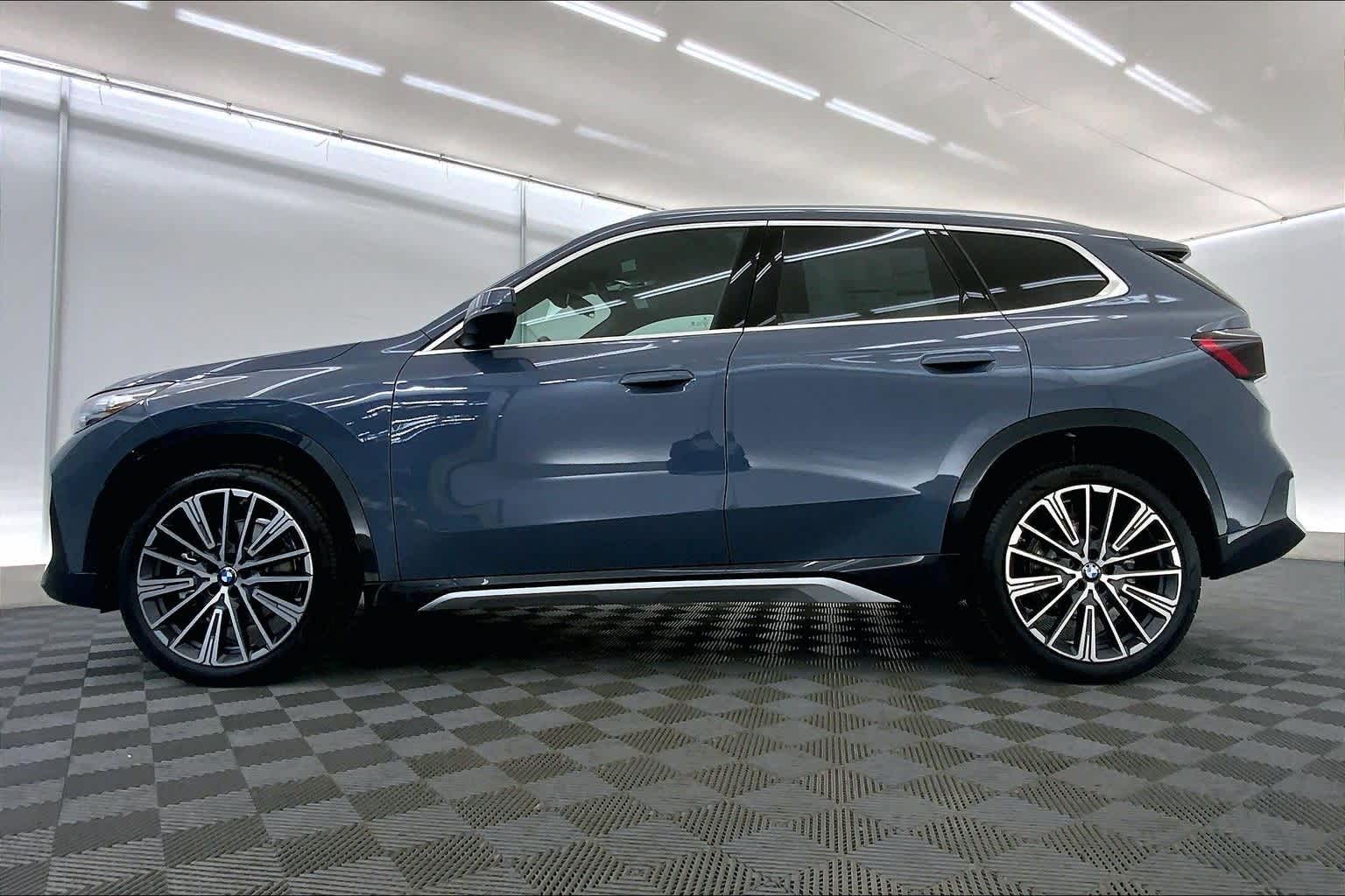 Thumbnail: 2026 BMW X1 - 3