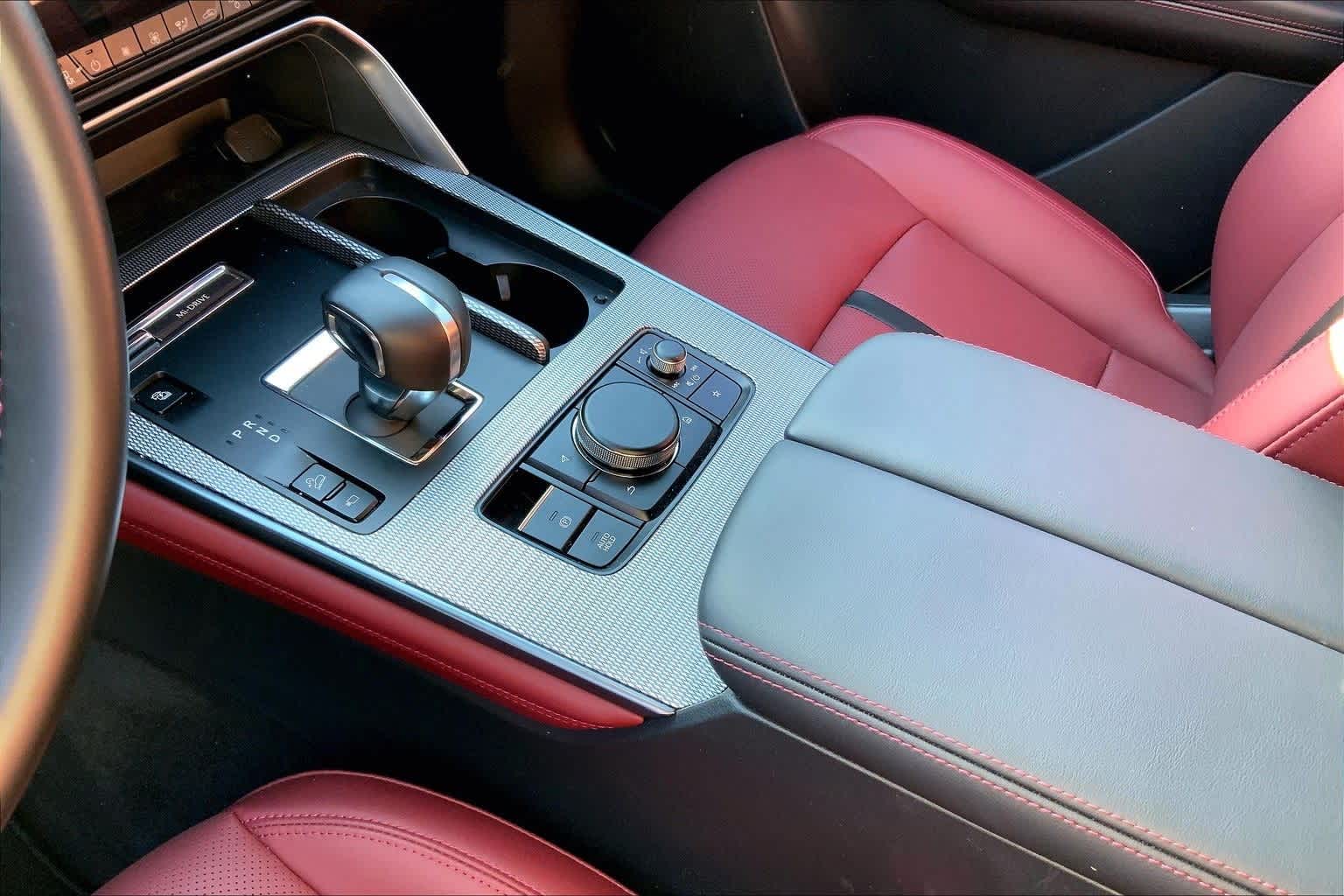 Thumbnail: 2025 Mazda CX-70 - 17