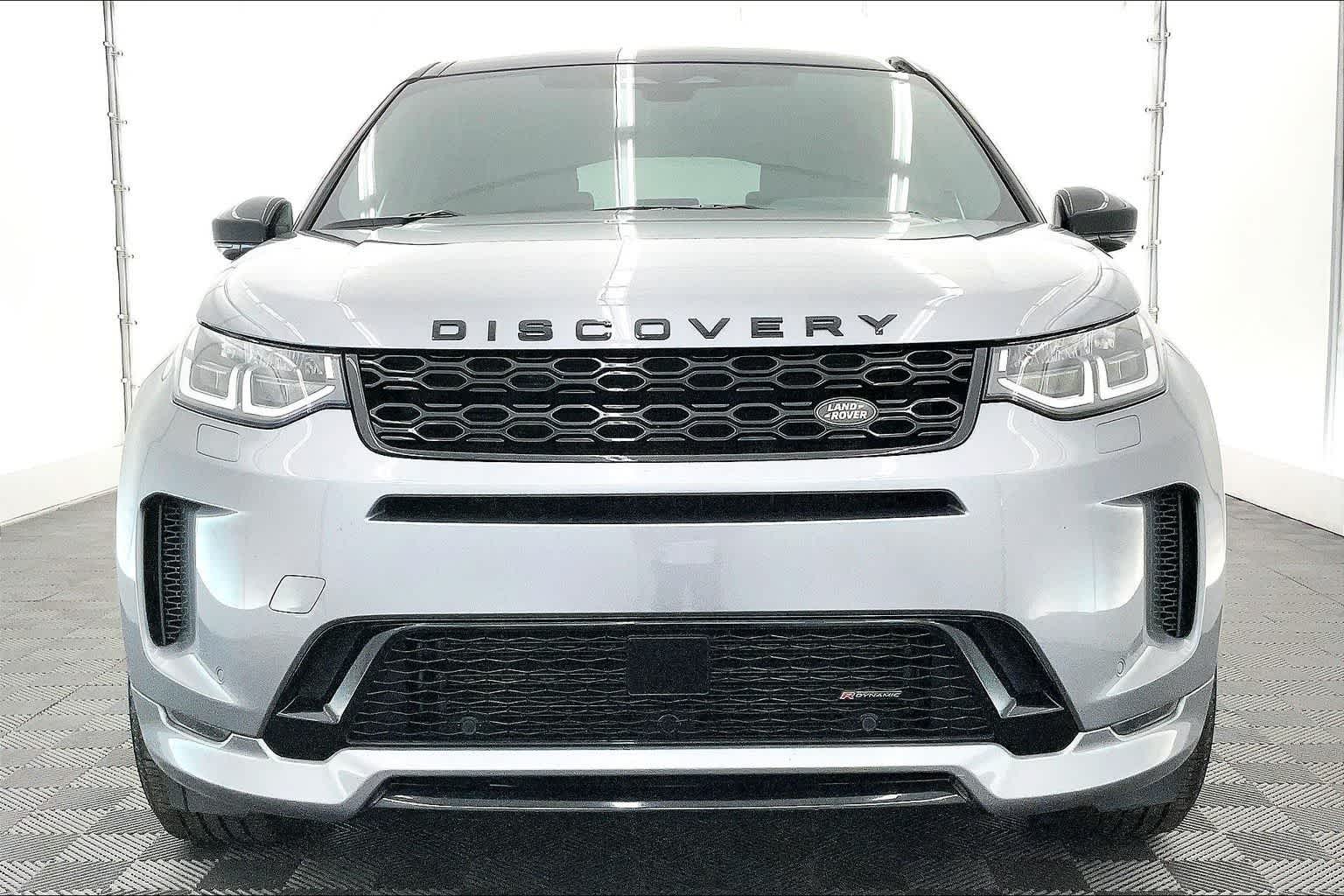 Thumbnail: 2022 Land Rover Discovery Sport - 6