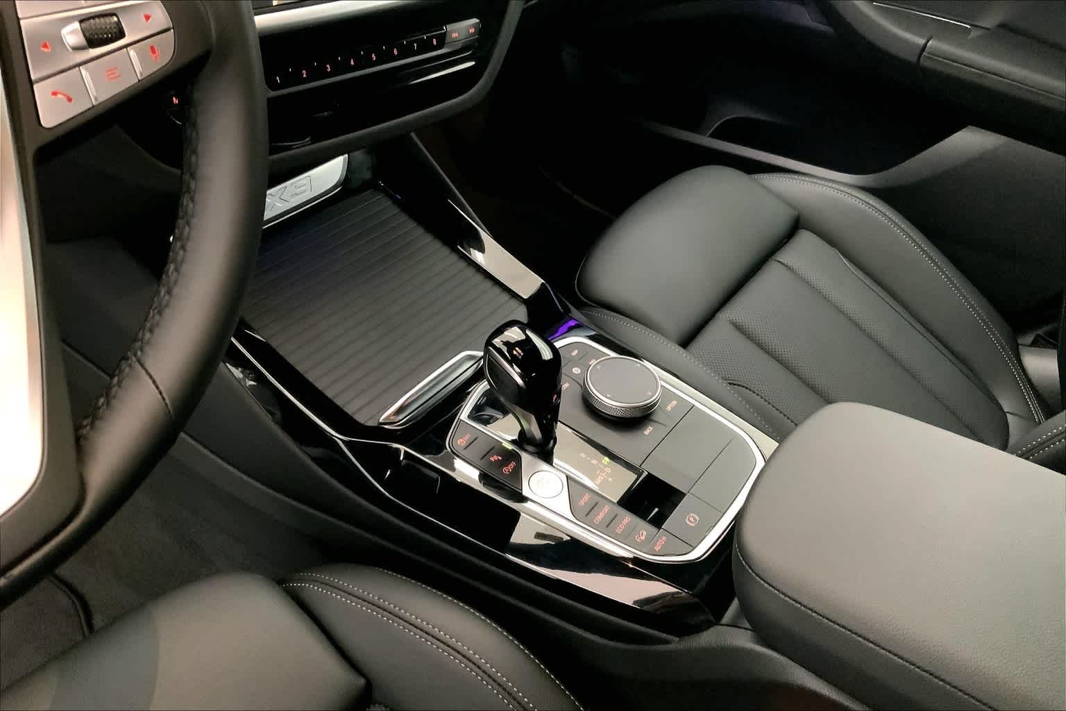 Thumbnail: 2024 BMW X3 - 16