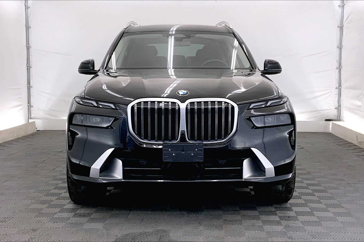 Thumbnail: 2024 BMW X7 - 6