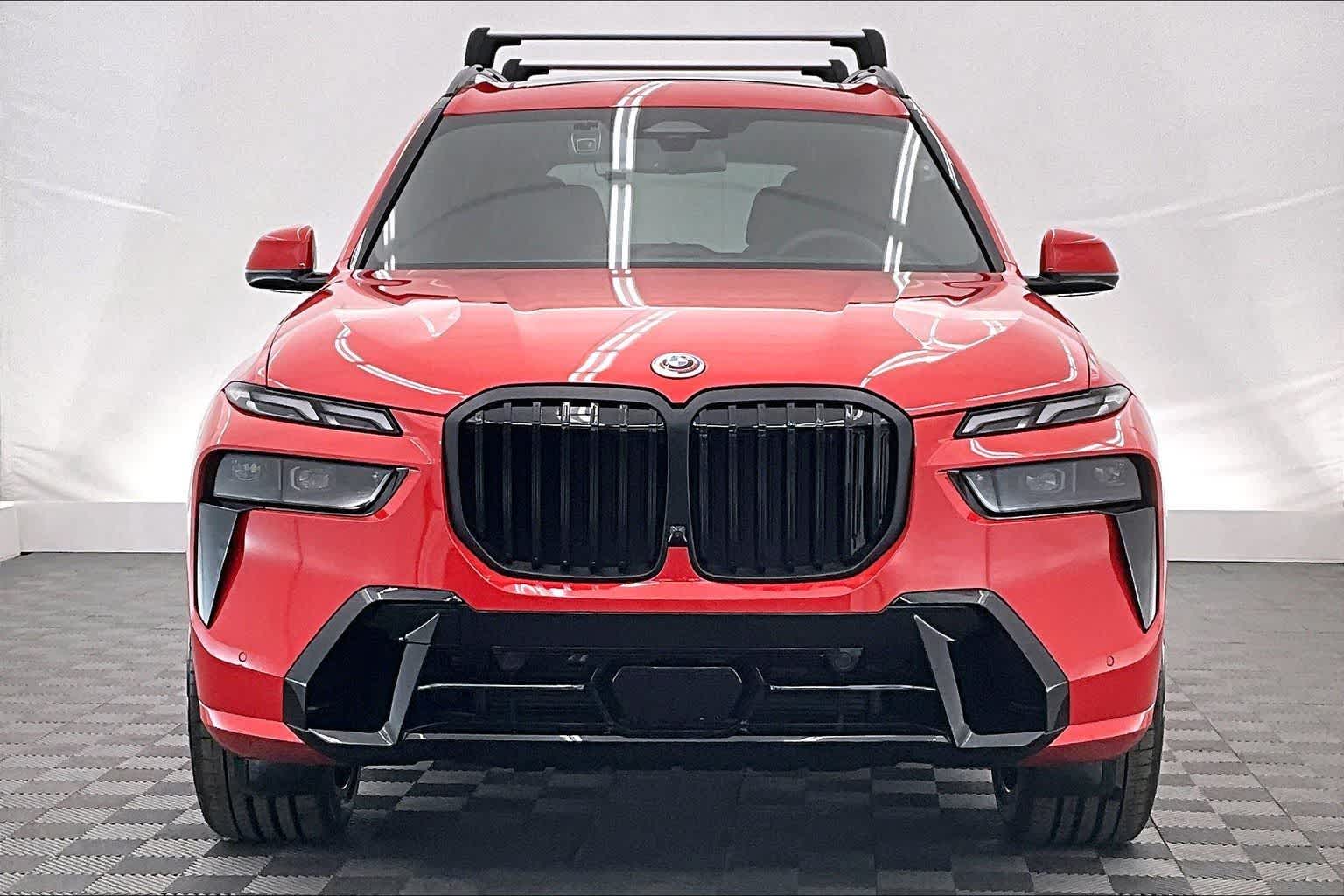 Thumbnail: 2026 BMW X7 - 6