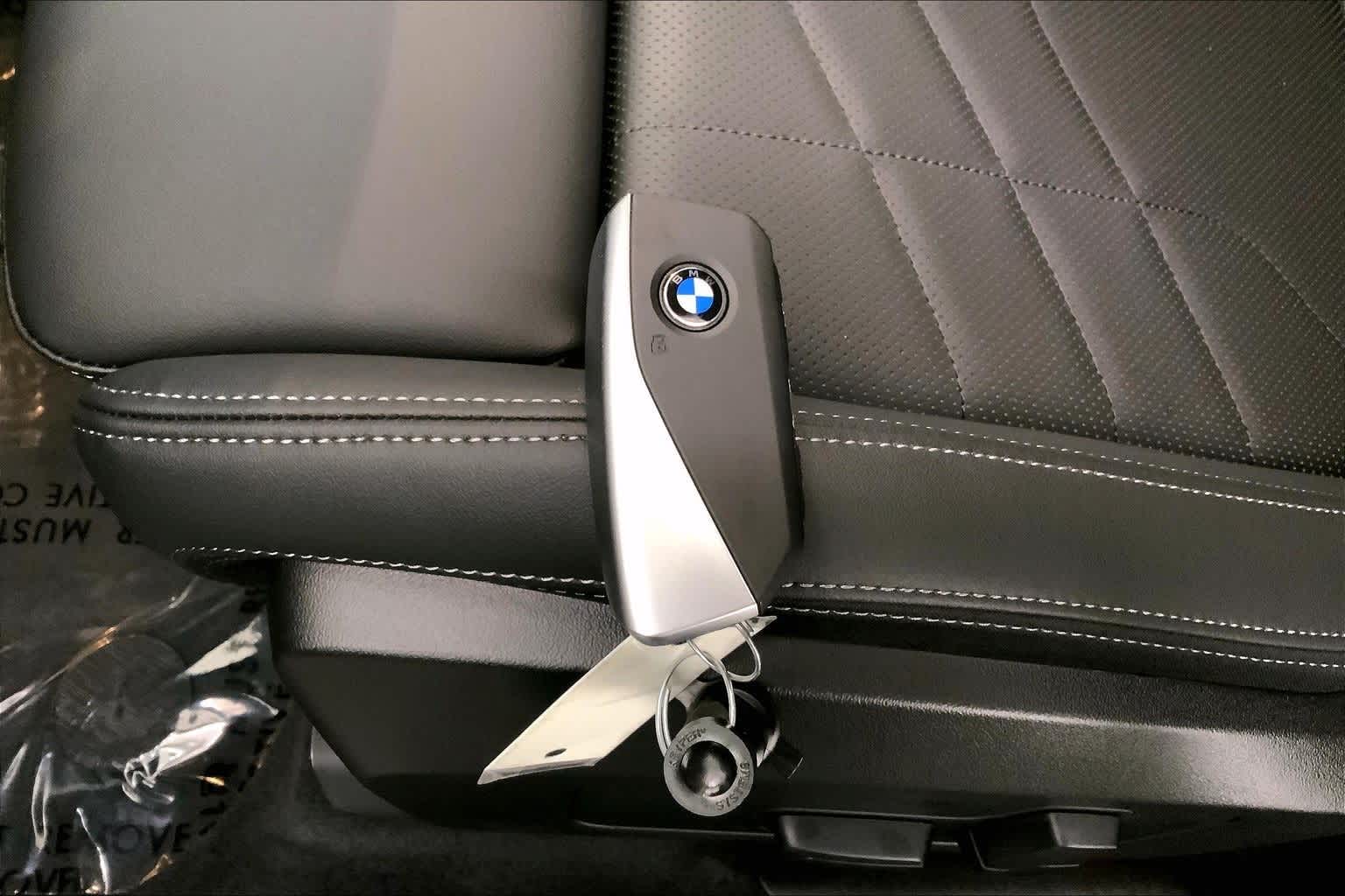 Thumbnail: 2026 BMW X1 - 20