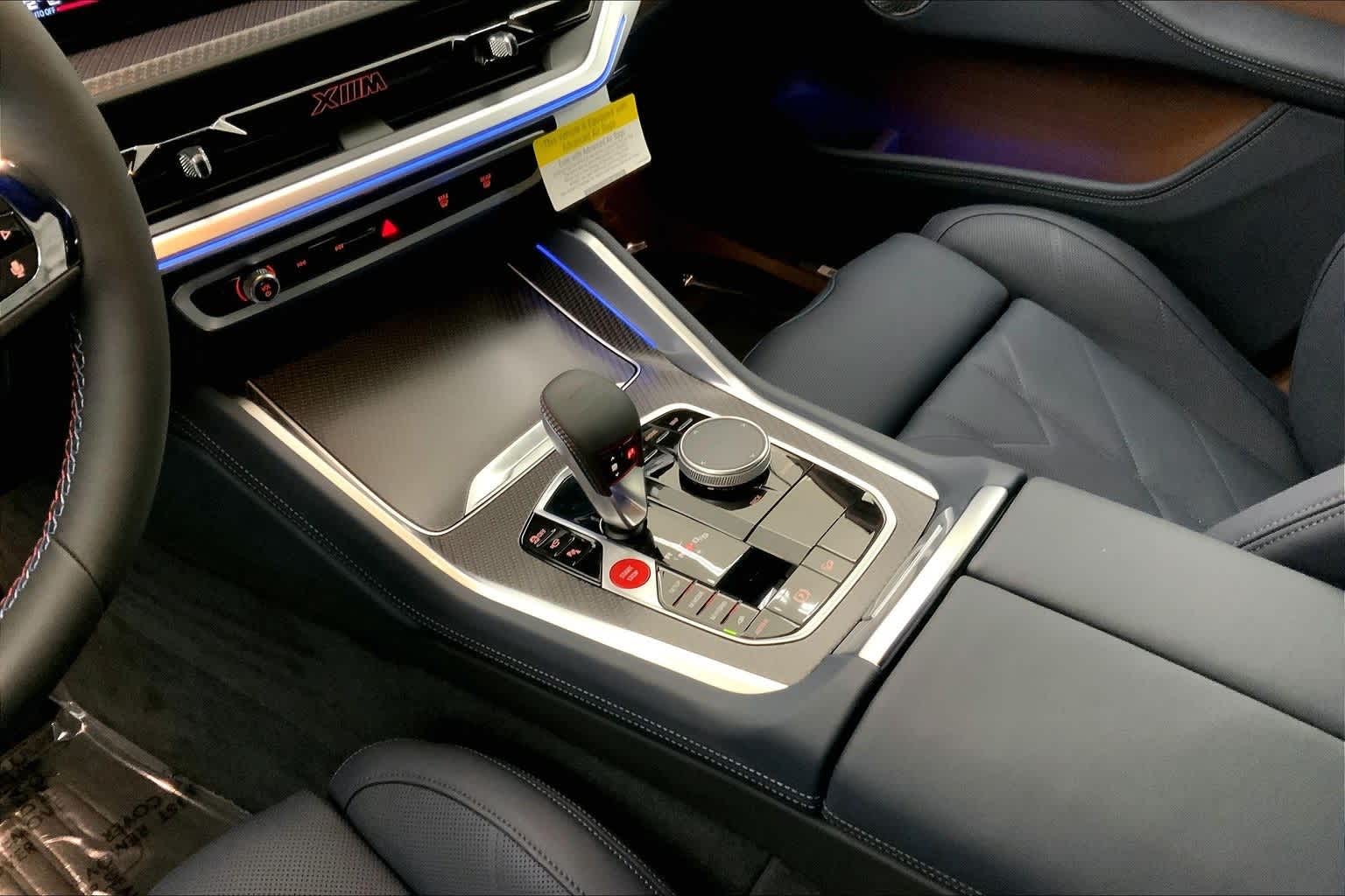 Thumbnail: 2026 BMW XM - 17