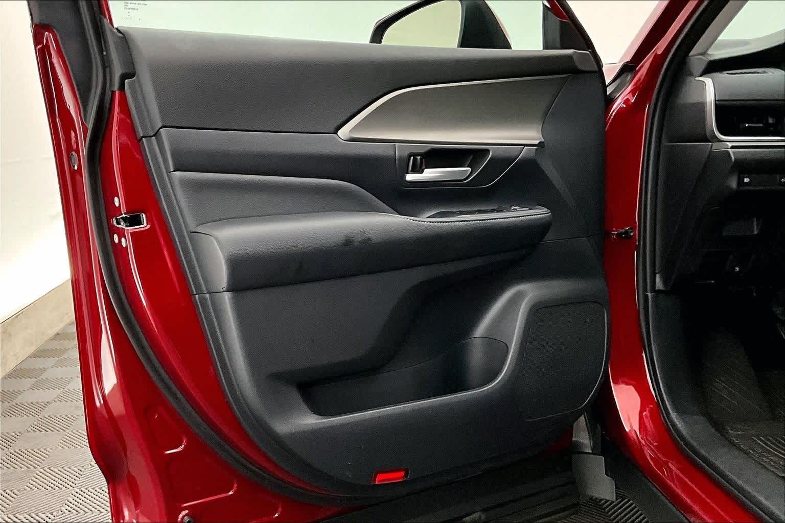 Thumbnail: 2024 Toyota Grand Highlander - 27