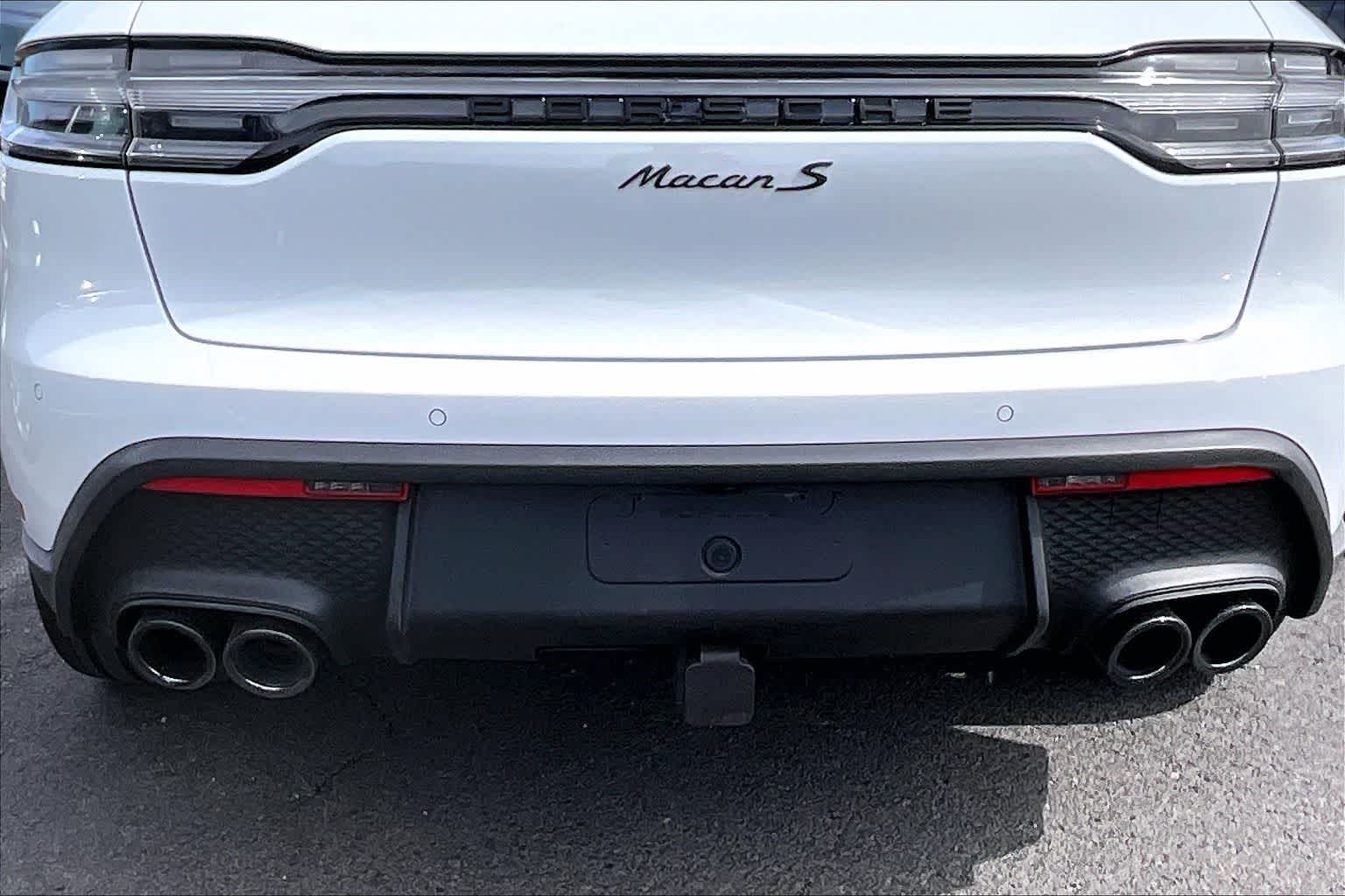 Thumbnail: 2024 Porsche Macan - 10