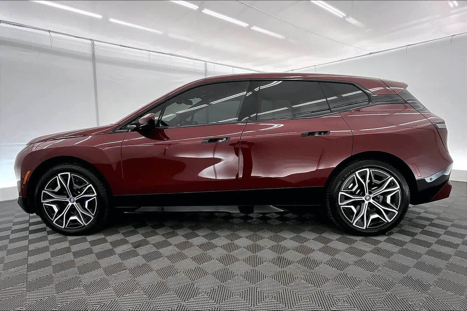 Thumbnail: 2024 BMW iX - 3