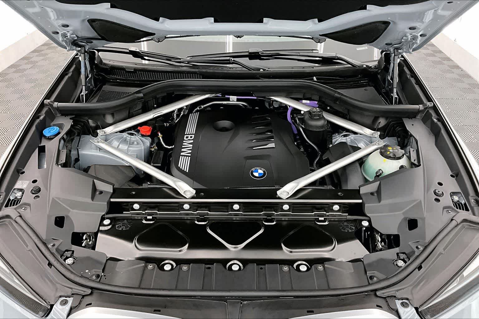 Thumbnail: 2026 BMW X5 - 9
