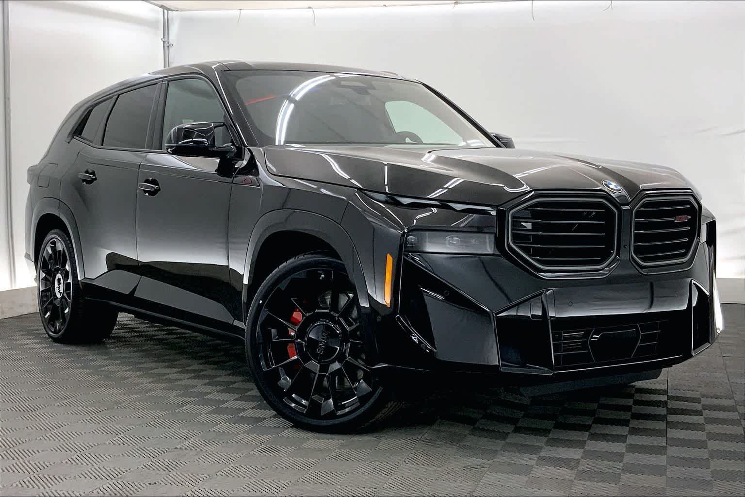 Thumbnail: 2026 BMW XM - 21