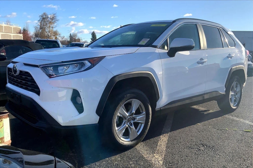 Used 2021 Toyota RAV4 XLE SUV