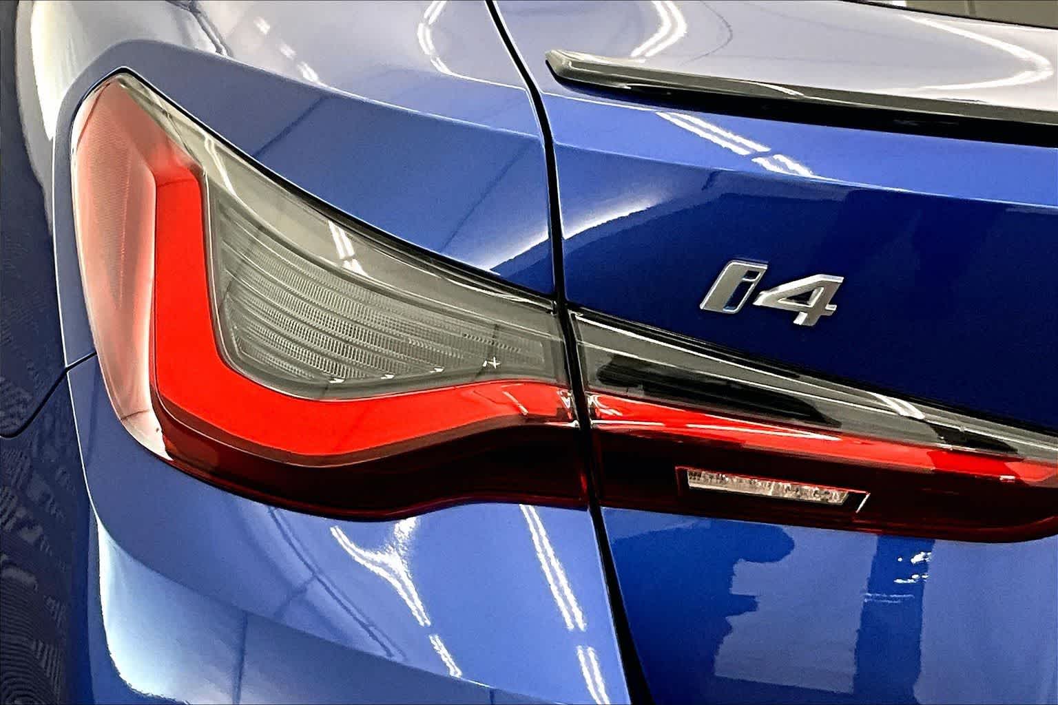 Thumbnail: 2023 BMW i4 - 32
