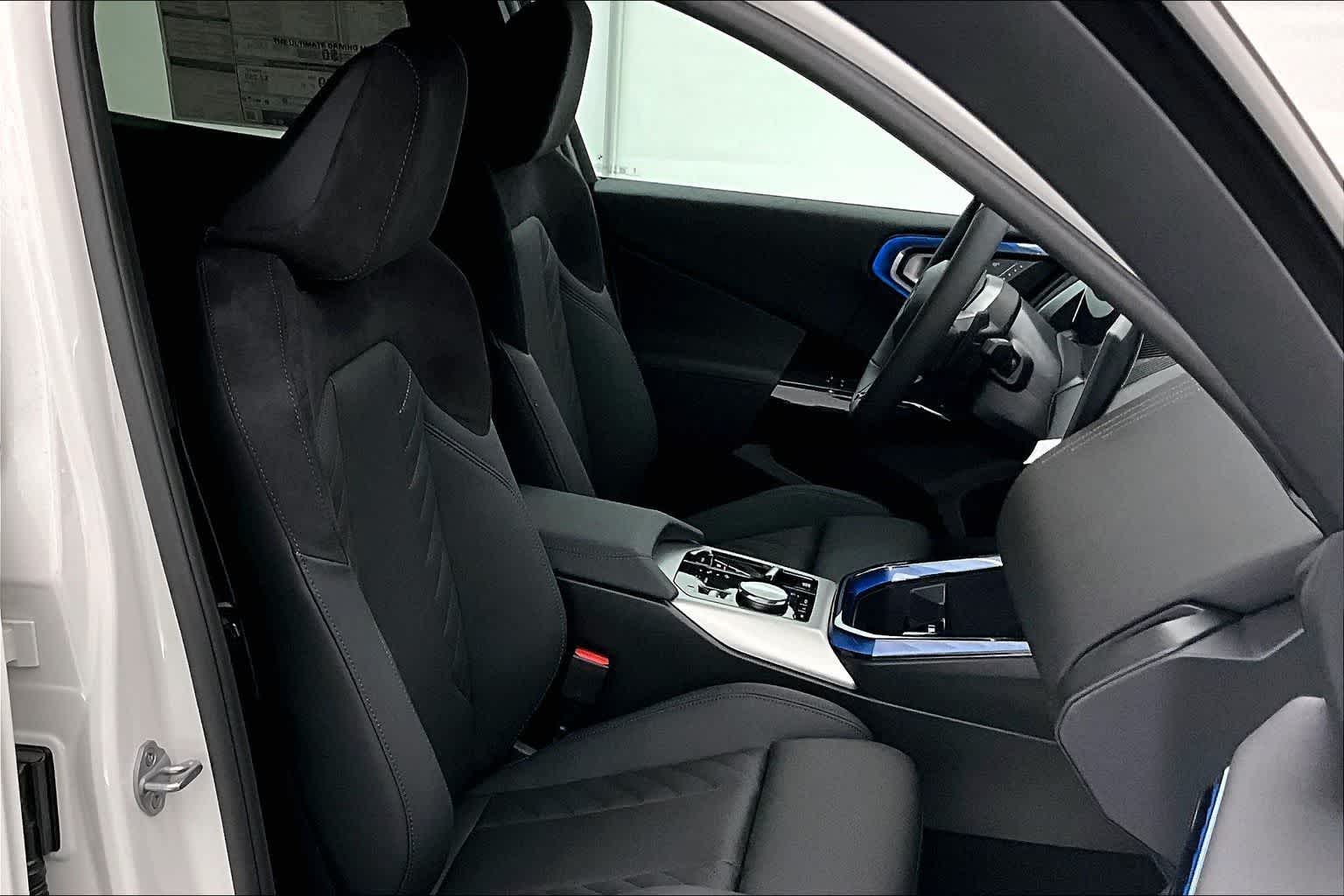 Thumbnail: 2026 BMW X3 - 14