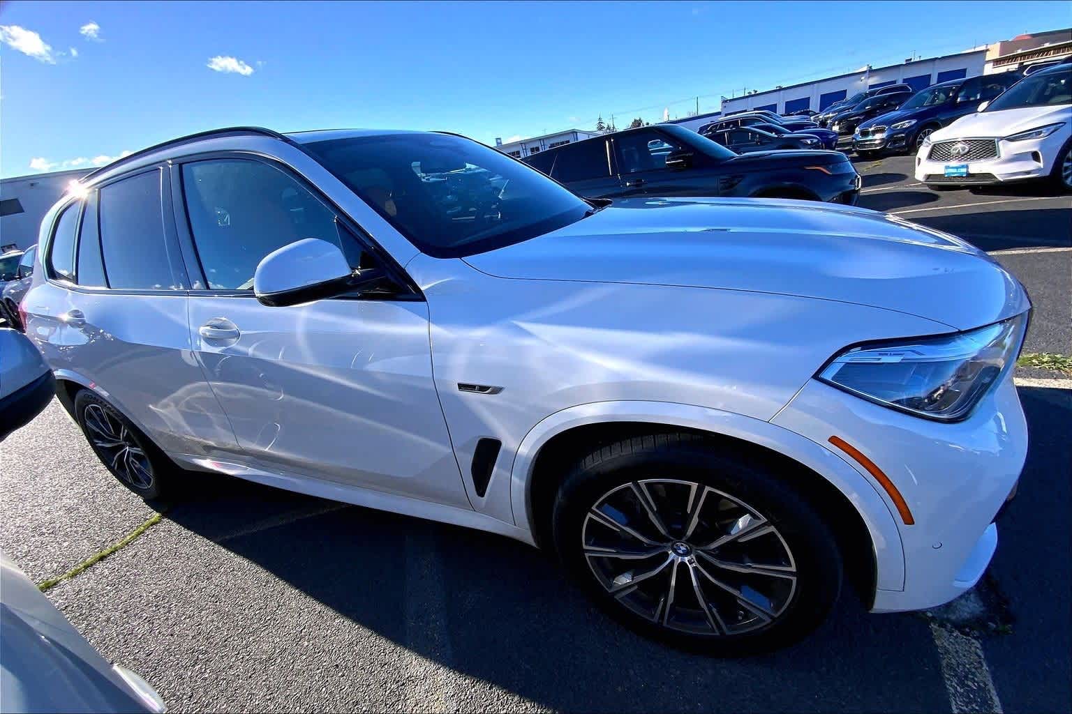 Thumbnail: 2022 BMW X5 - 9