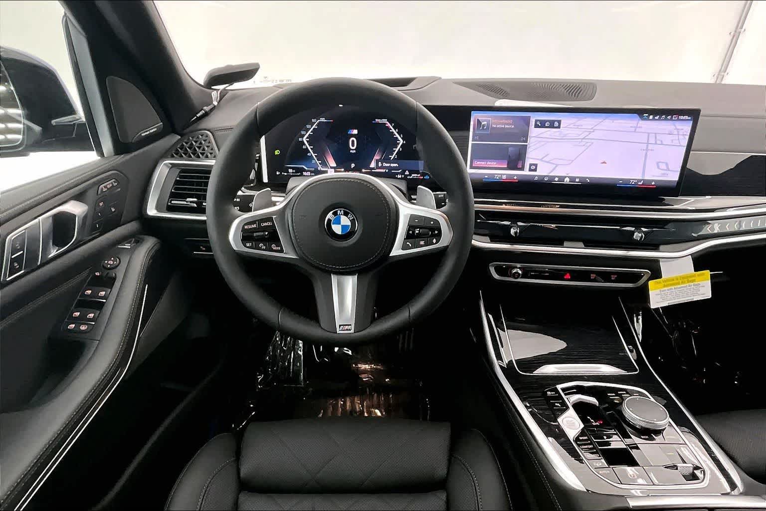 Thumbnail: 2026 BMW X7 - 15