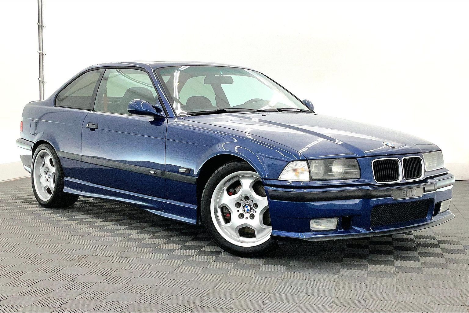 Thumbnail: 1994 BMW M3 - 20