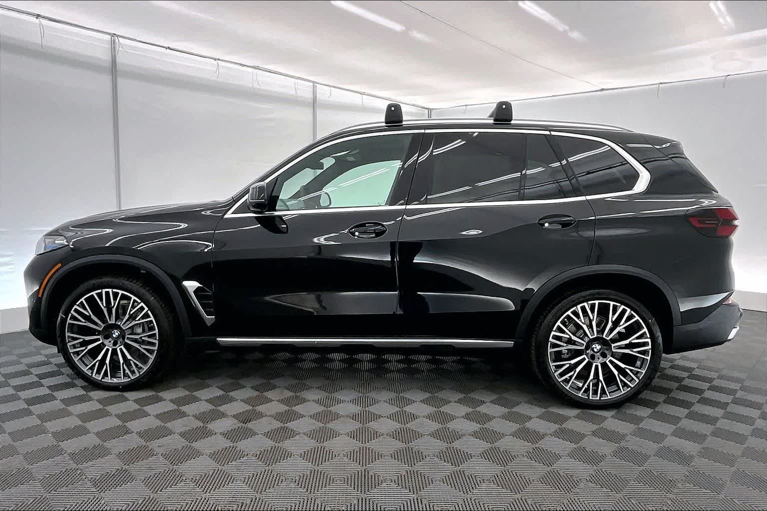 Thumbnail: 2026 BMW X5 - 3