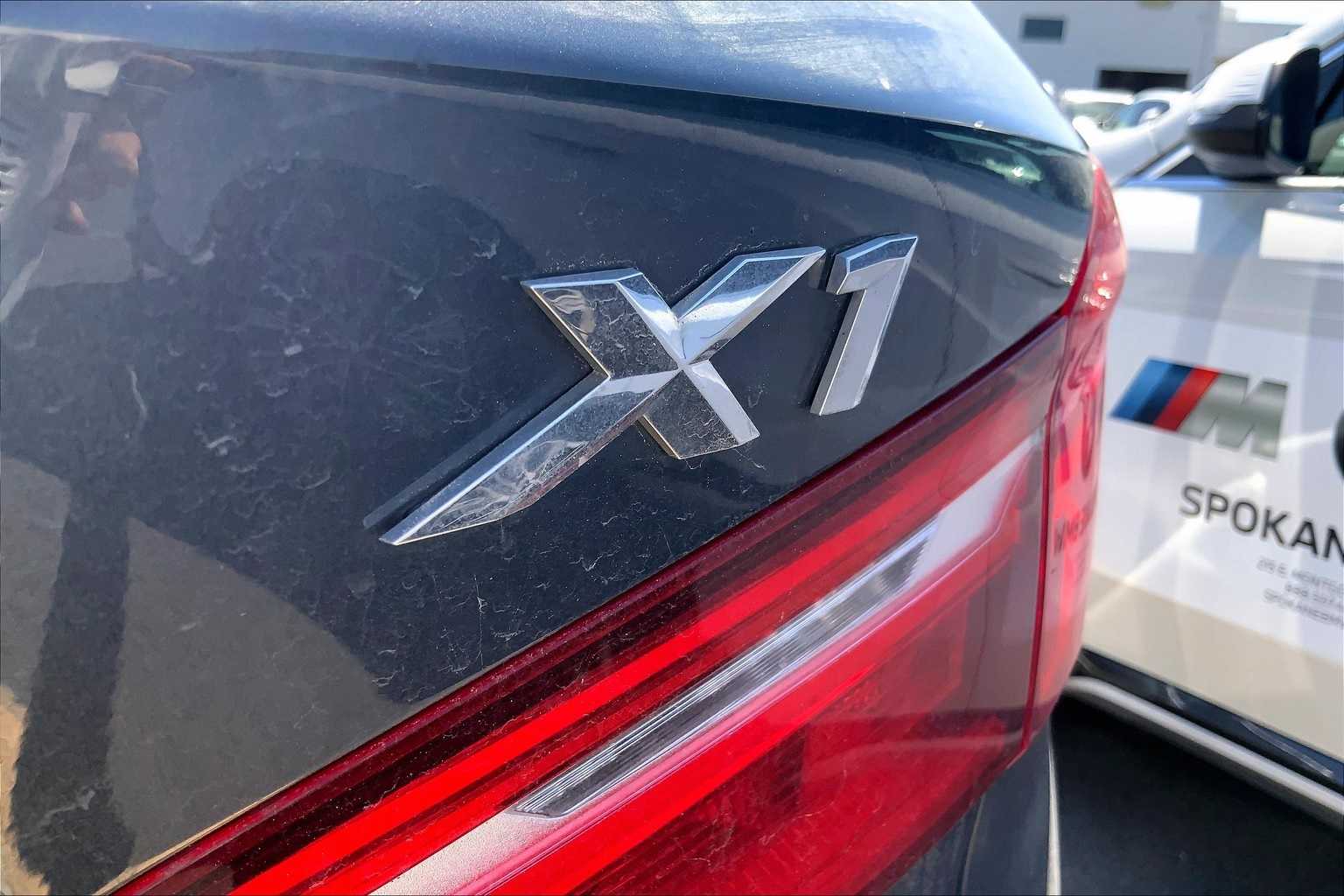 Thumbnail: 2017 BMW X1 - 15