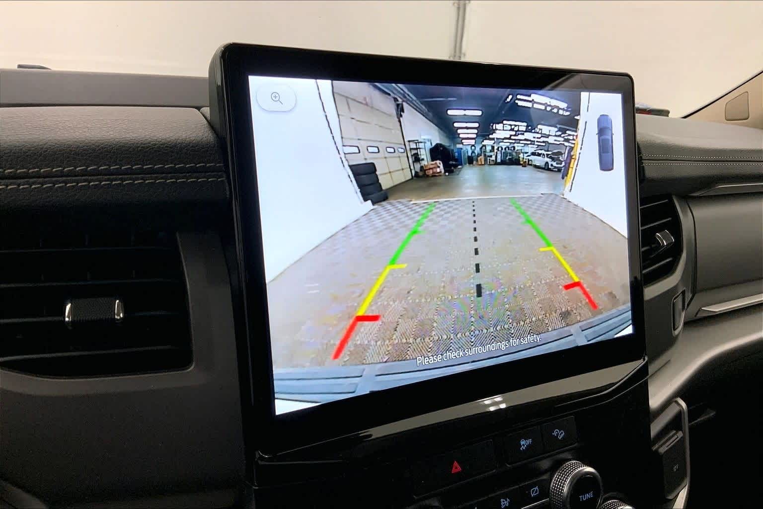 Thumbnail: 2022 Ford Expedition MAX - 26