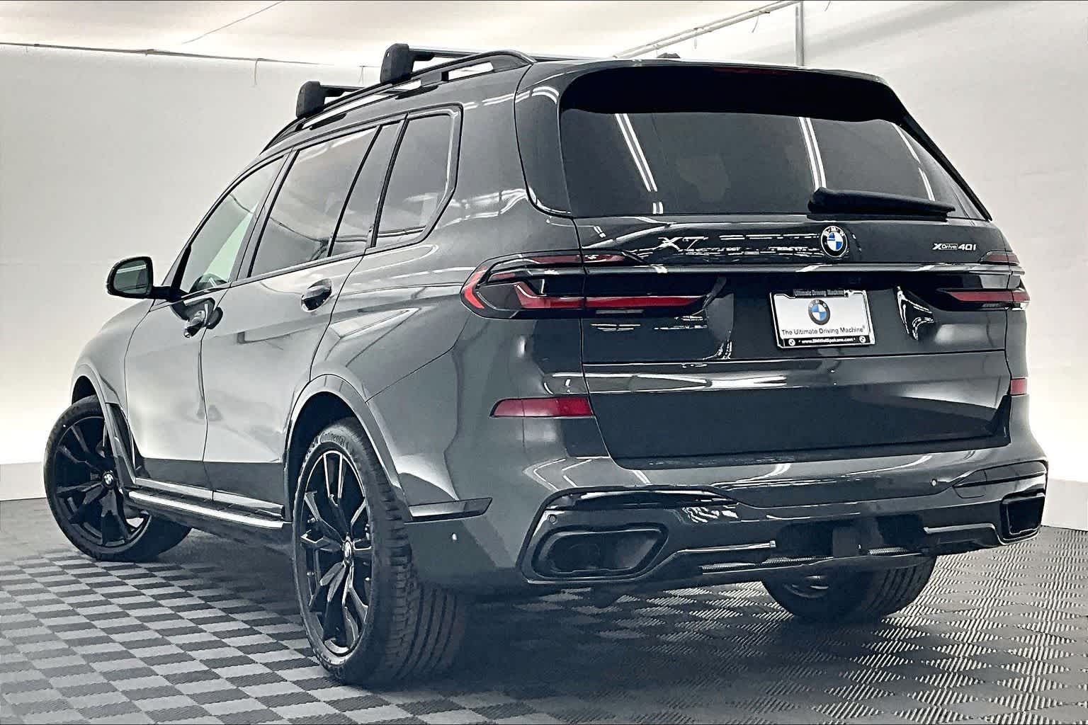 Thumbnail: 2026 BMW X7 - 4