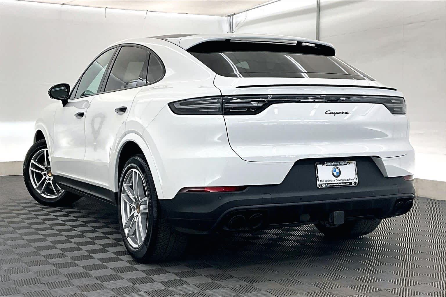 Thumbnail: 2021 Porsche Cayenne - 4