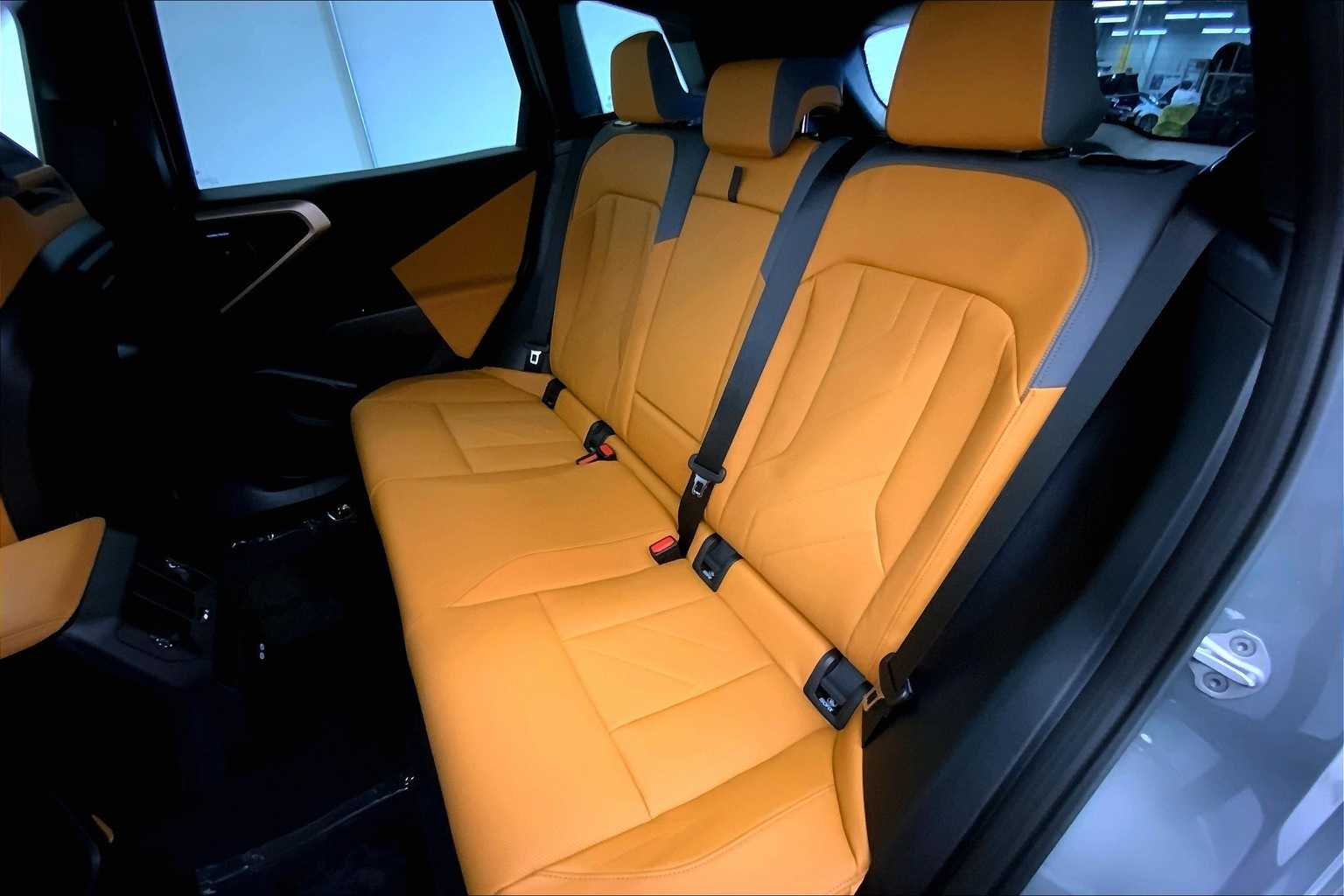 Thumbnail: 2025 BMW X3 - 13