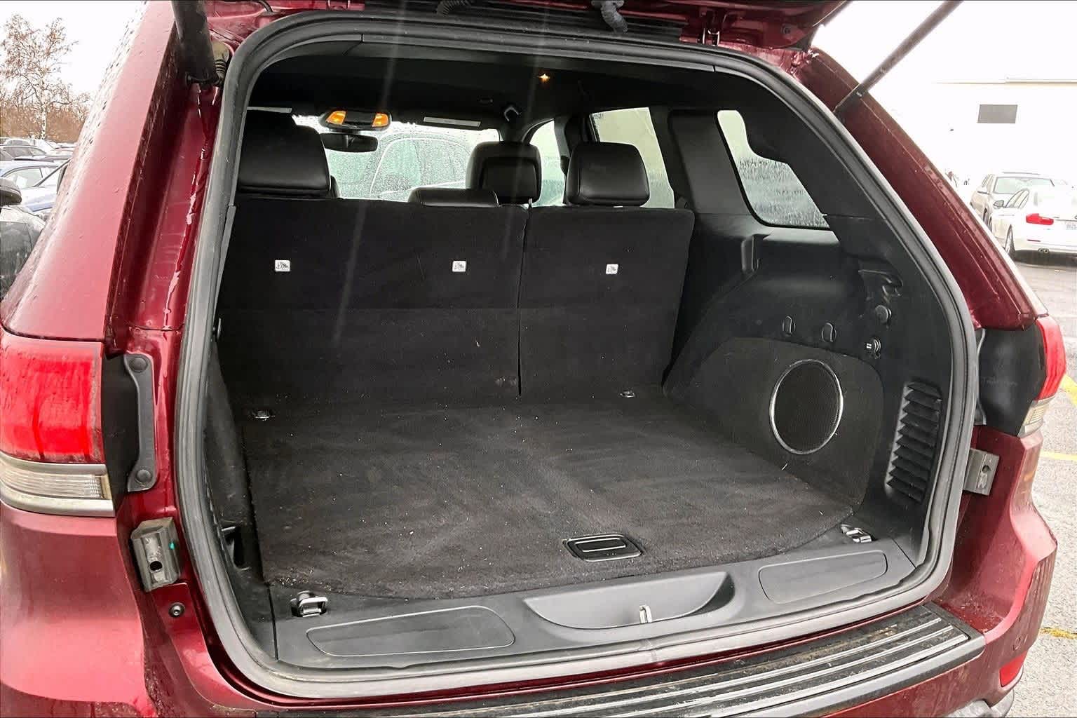 Thumbnail: 2020 Jeep Grand Cherokee - 19