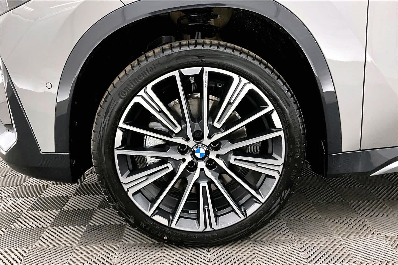 Thumbnail: 2026 BMW X1 - 8