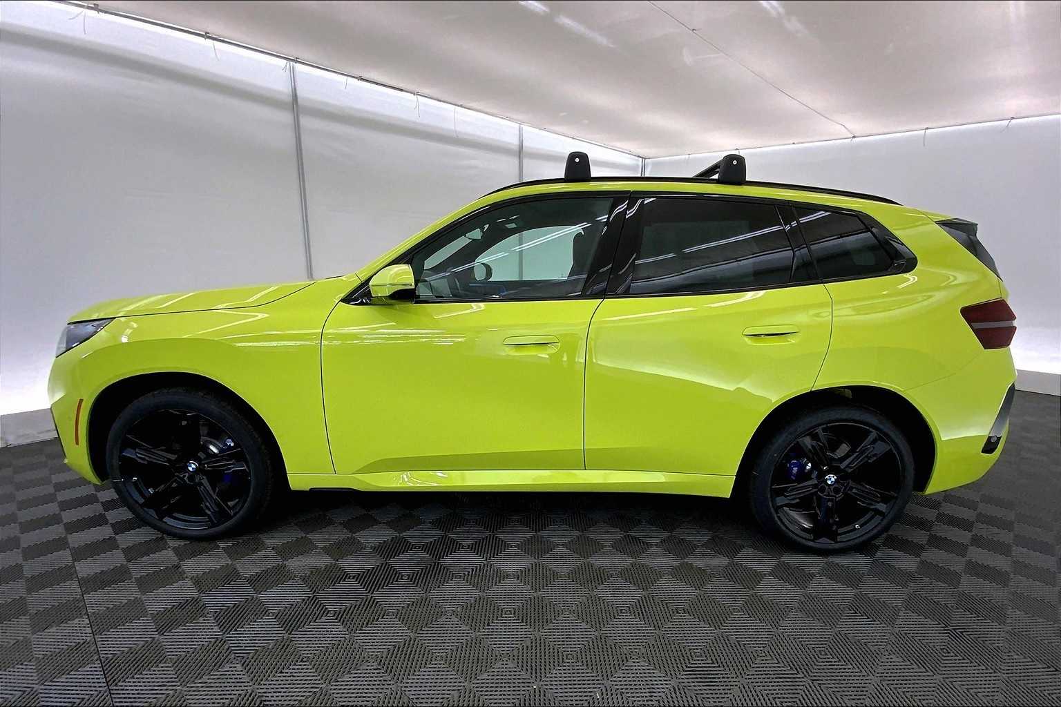 Thumbnail: 2025 BMW X3 - 3