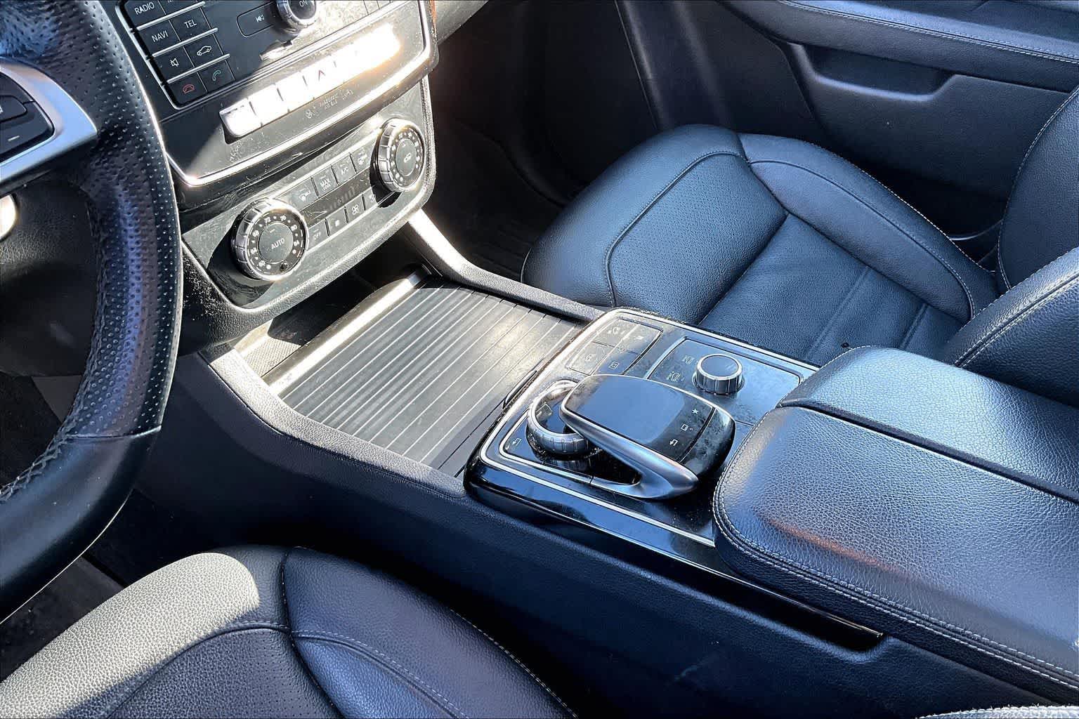 Thumbnail: 2016 Mercedes-Benz GLE - 17