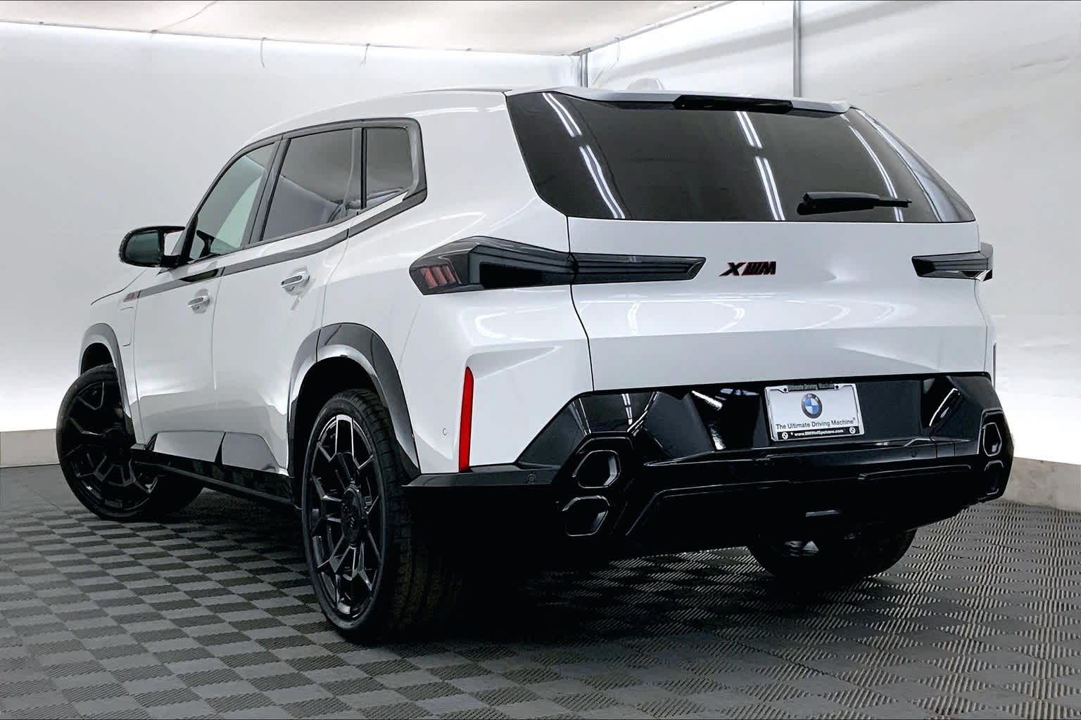 Thumbnail: 2026 BMW XM - 4