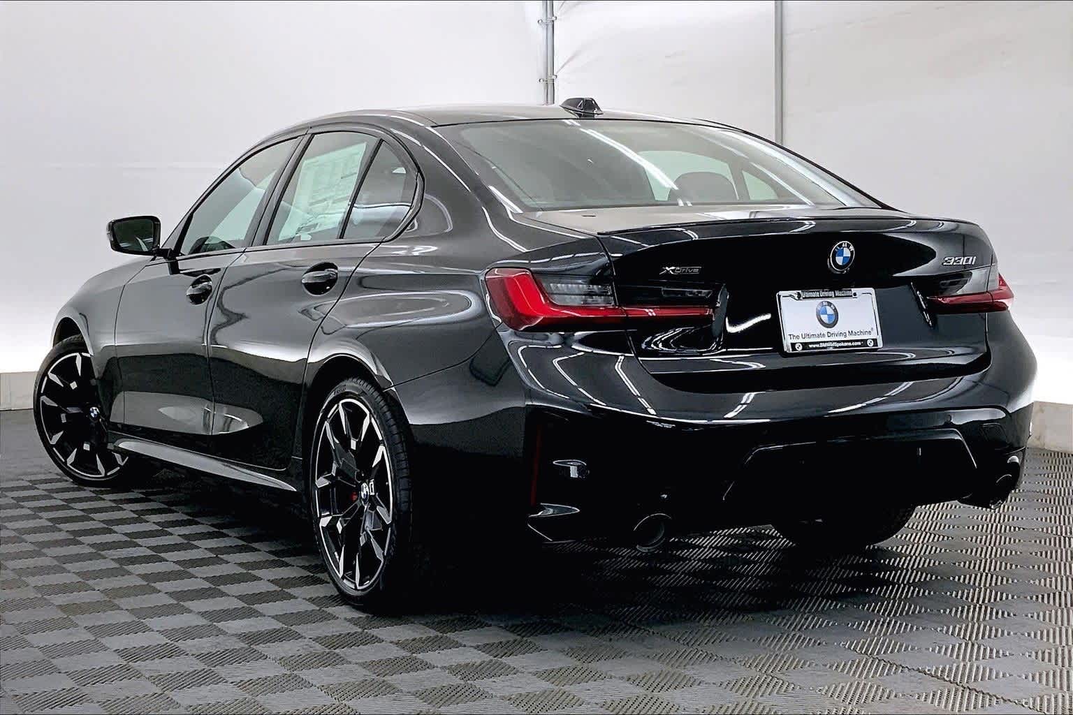 Thumbnail: 2026 BMW 3 Series - 4