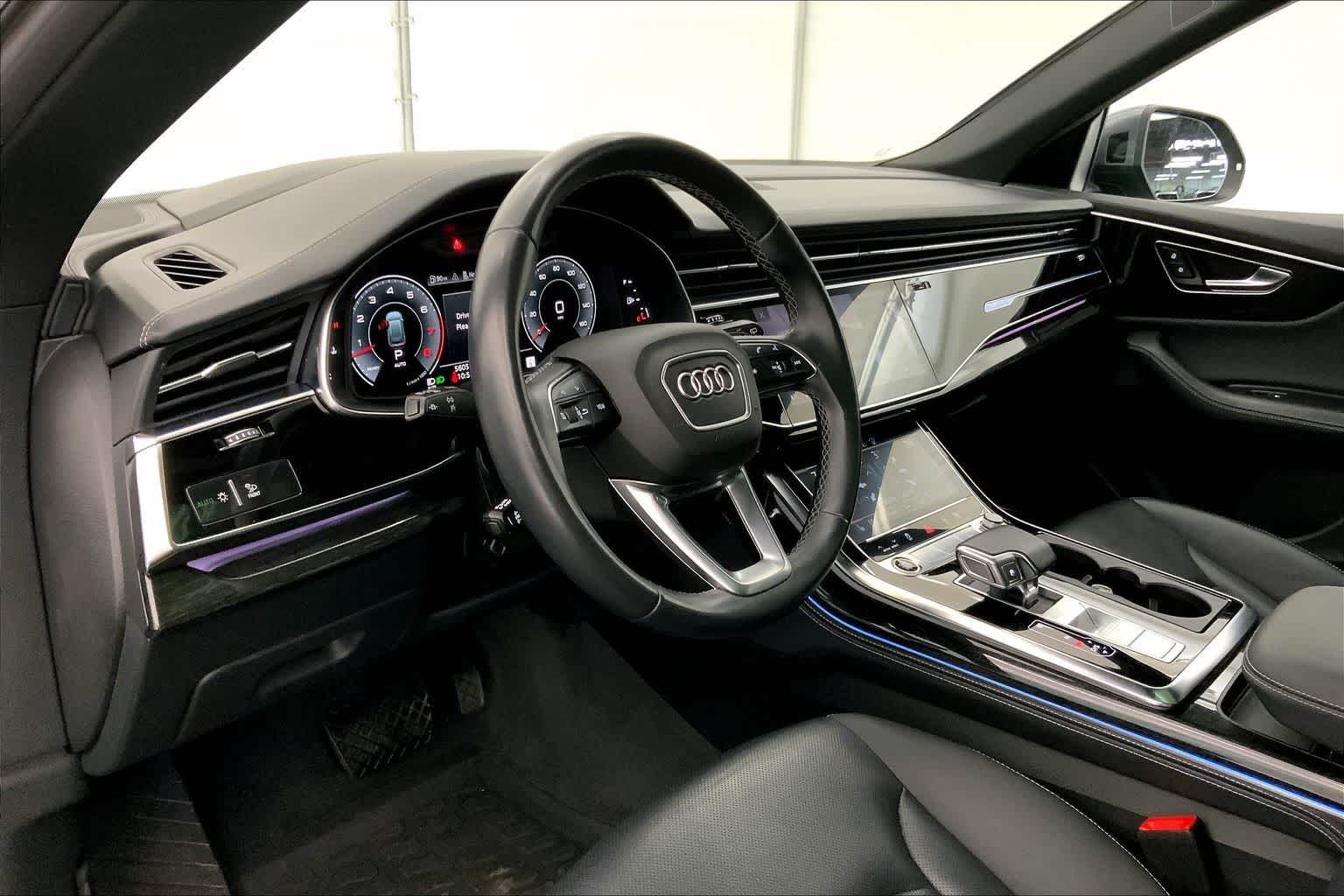 Thumbnail: 2022 Audi Q8 - 2