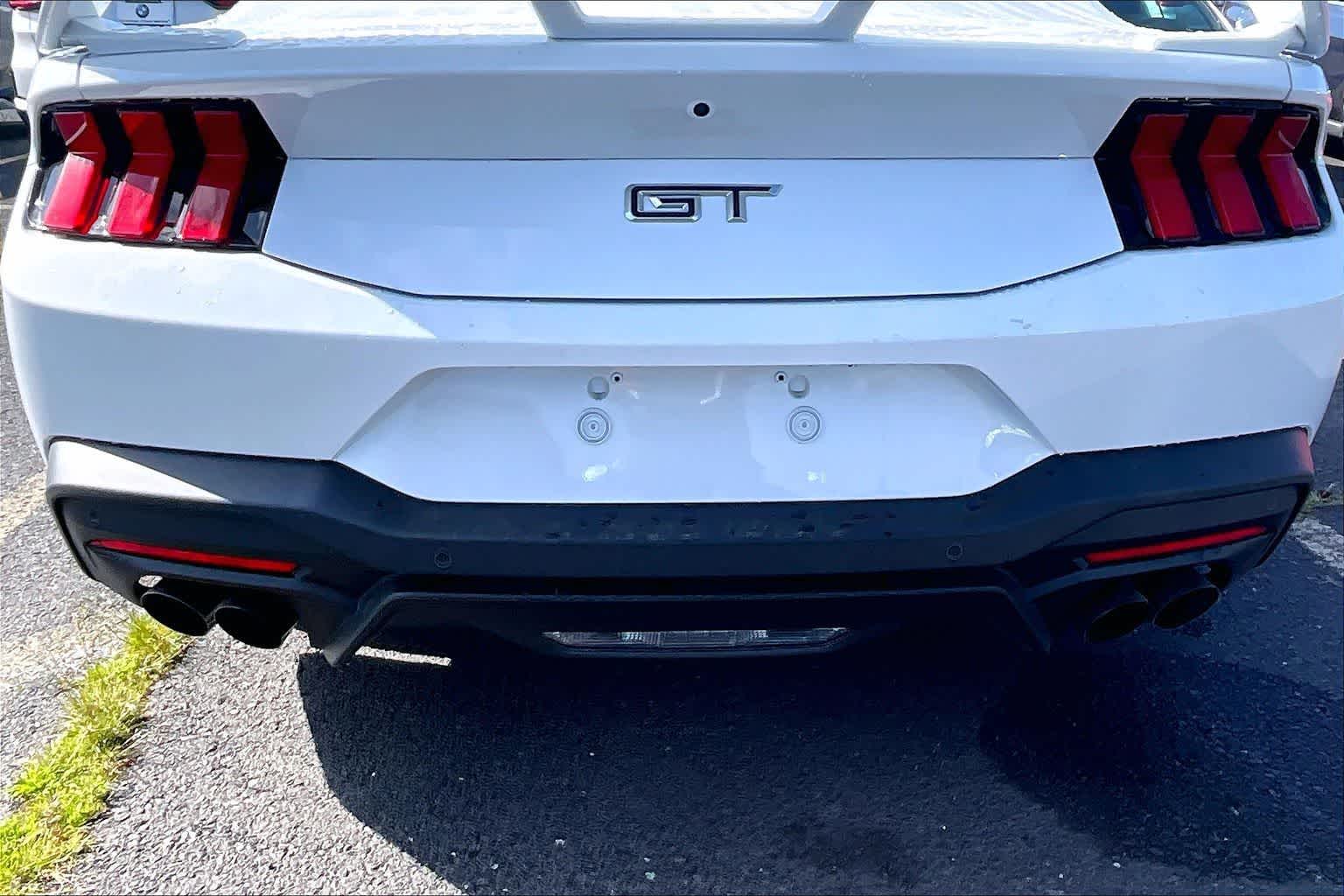 Thumbnail: 2025 Ford Mustang - 10